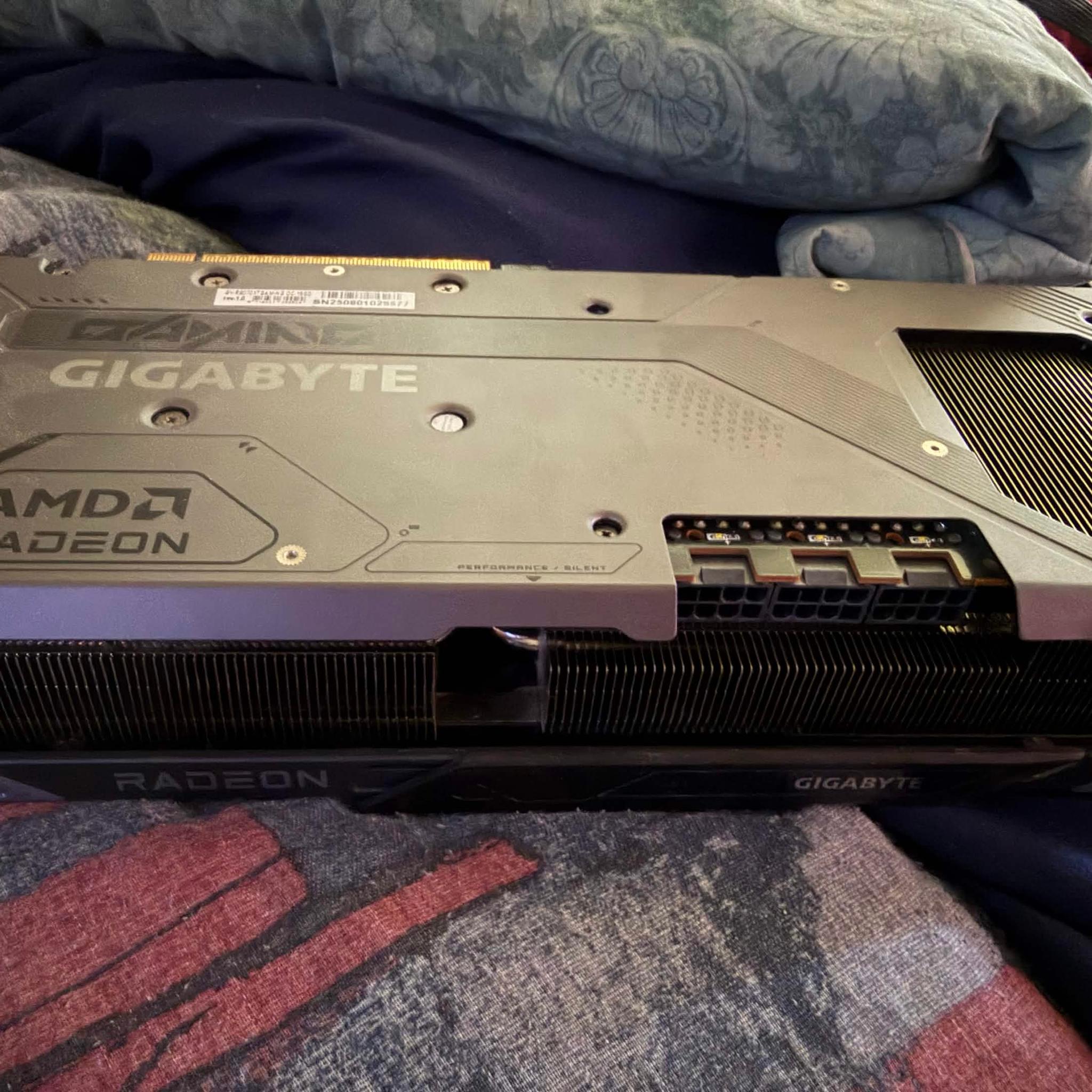 GIGABYTE RX 9070 XT GAMING OC 16G (AS IS) *READ DESCRIPTION*
