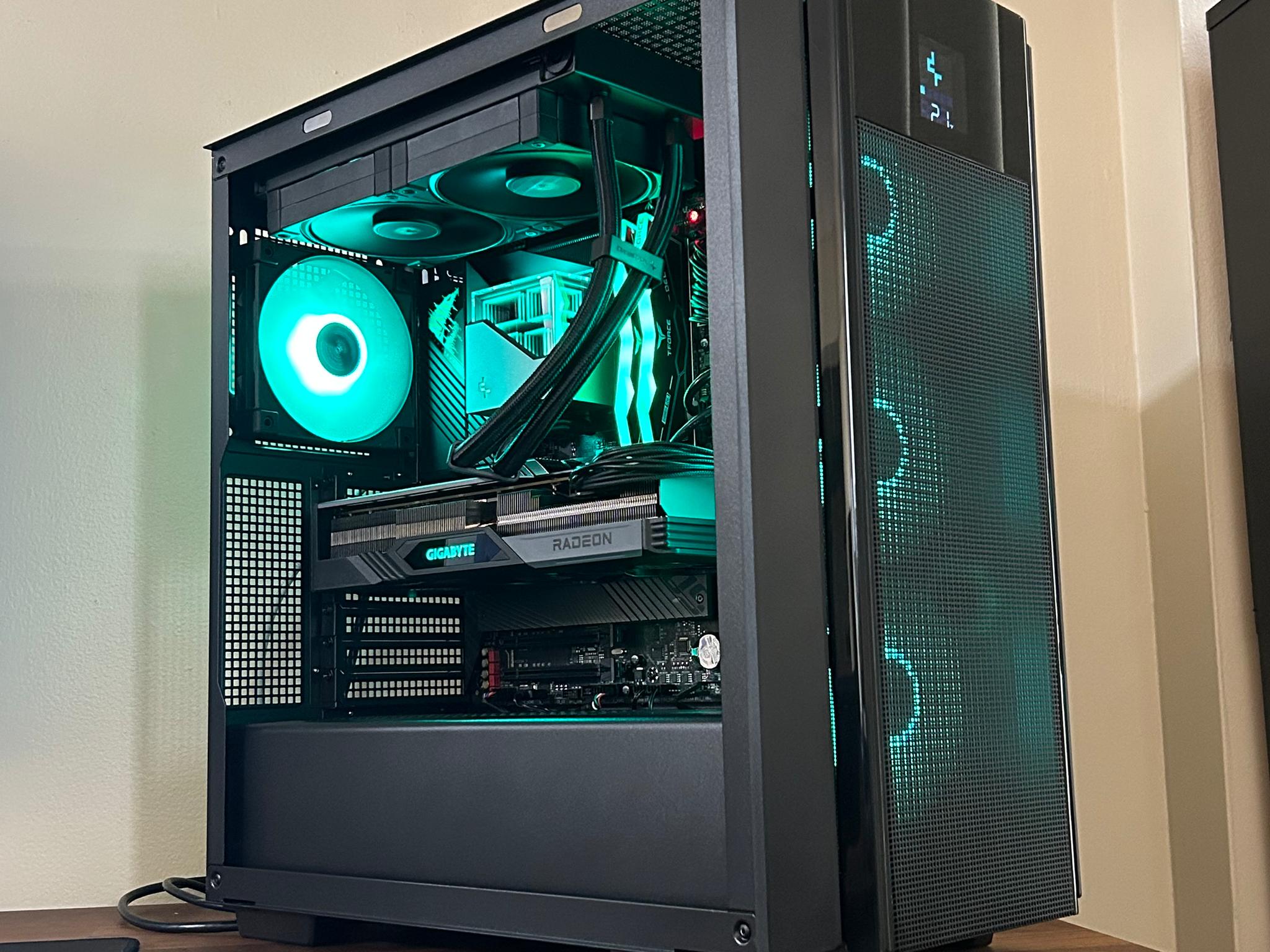 RX 7800XT 16GB | Intel i7 12700KF | 32GB DDR5 | The Digital Hero V2
