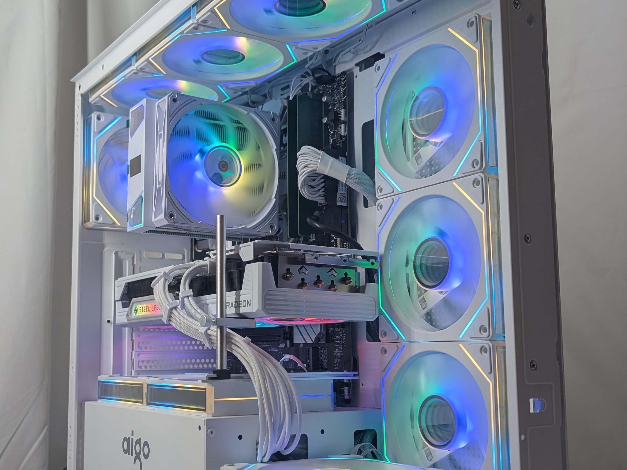 9070XT 16GB | I5 12600KF | 16GB DDR5 | 1TB NVME | CORSAIR 850W PSU | ALL WHITE