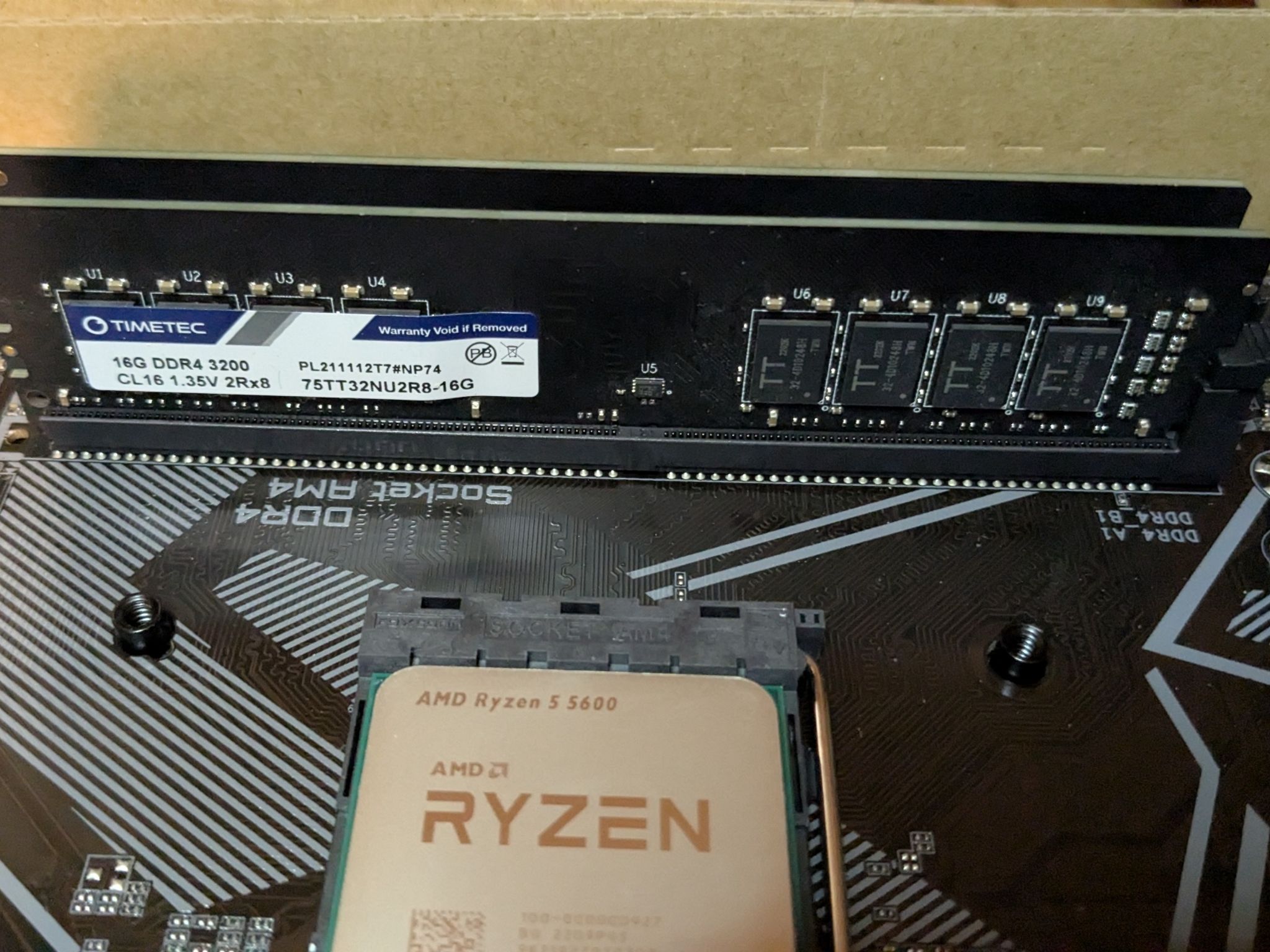 Ryzen 5 5600 + A520M S2H + 32GB RAM