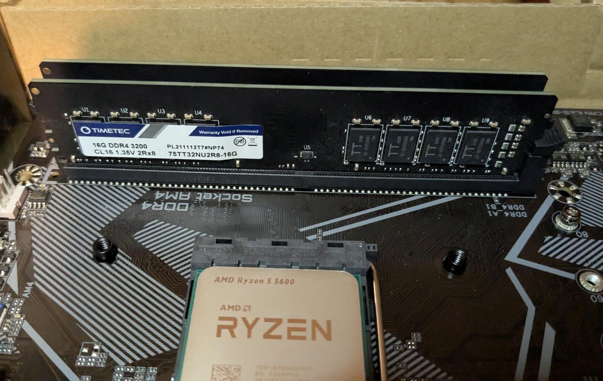 Ryzen 5 5600 + A520M S2H + 32GB RAM