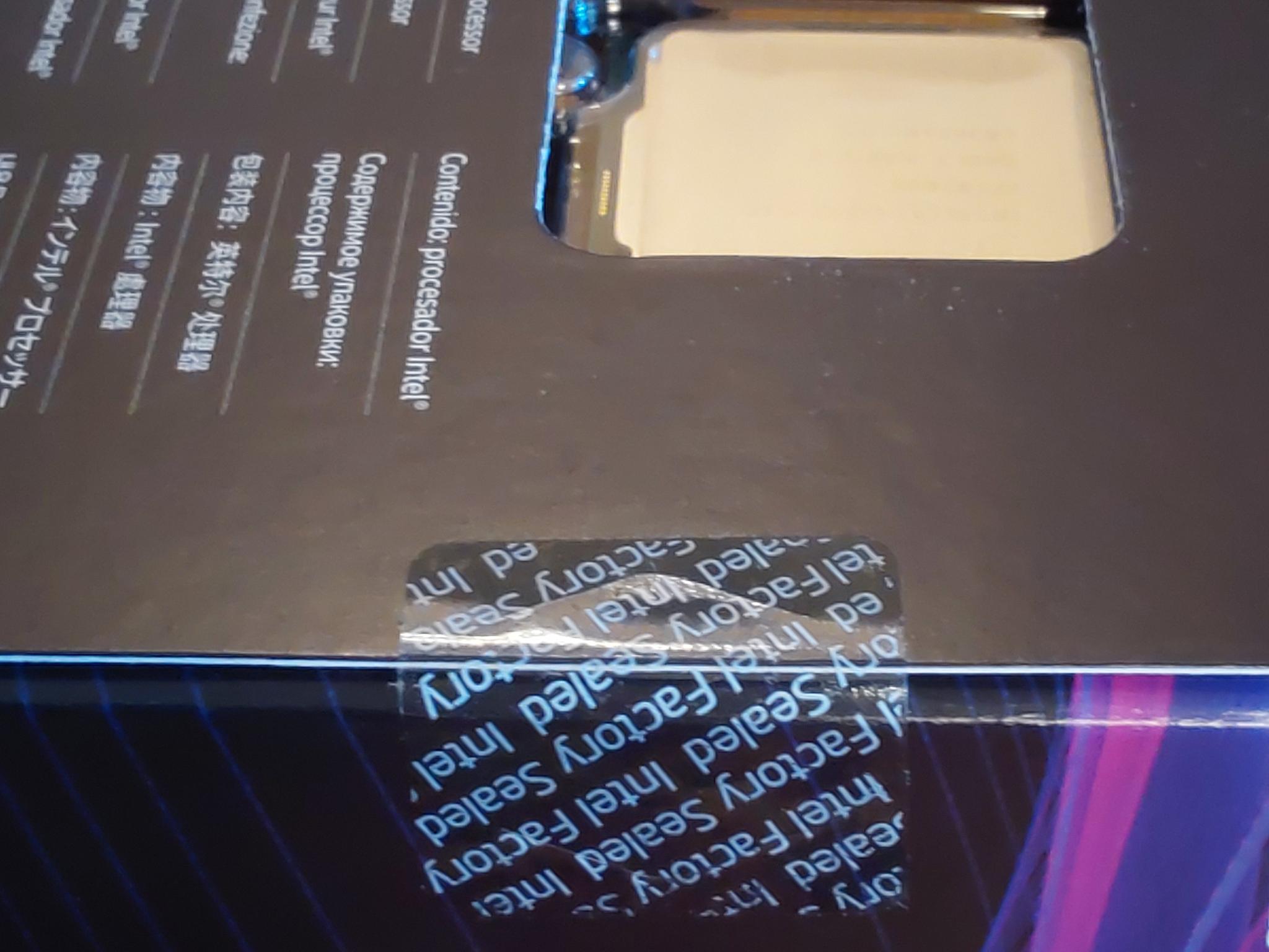 NEW Intel 9th Gen - Core i7-9700K 8-Core (4.9 GHz Turbo) LGA 1151 (300 Series) Desktop Processor