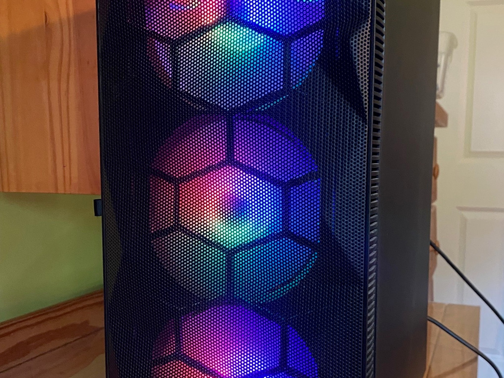 Custom-Built Gaming PC, 16GB RAM, 1 TB Storage, 6-core AMD Ryzen-5 7600X CPU, 16 GB VRAM