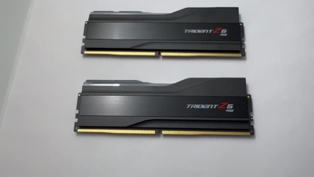 G.SKILL Trident Z5 RGB 64GB (2 x 32GB) 288-Pin PC RAM DDR5 6400 Model F5-6400J3239G32GX2-TZ5RK