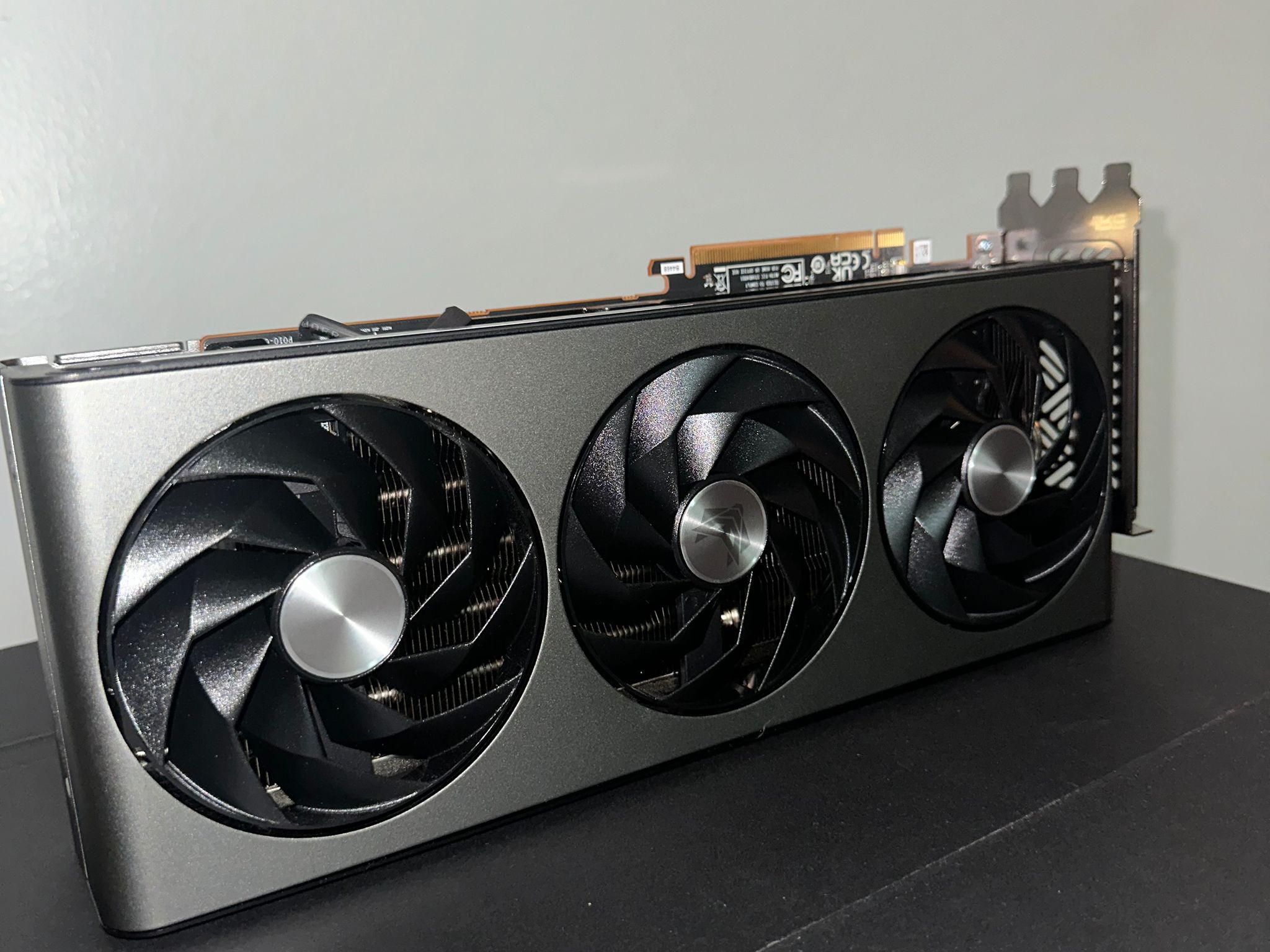Sapphire Nitro+ 7900 GRE