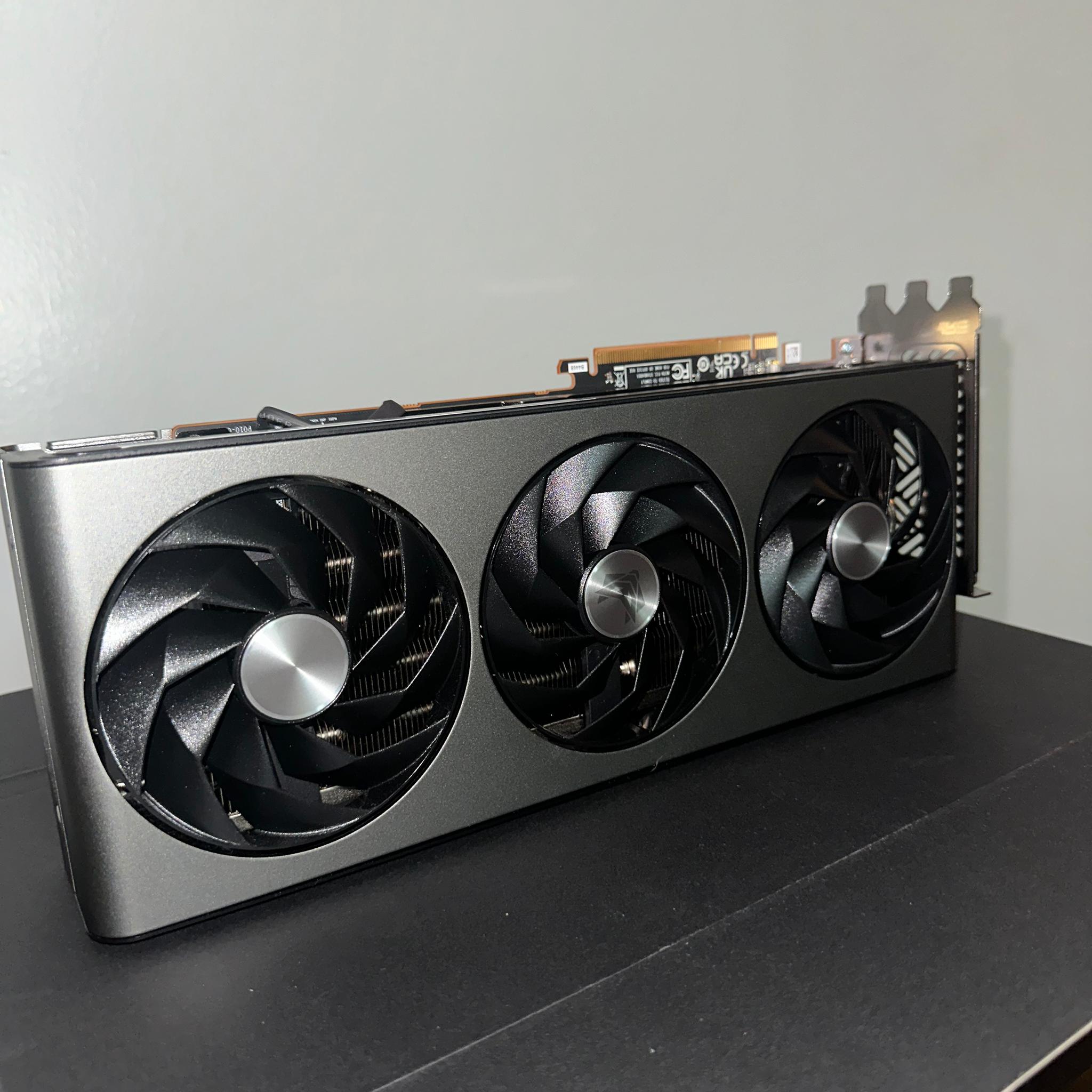 Sapphire Nitro+ 7900 GRE