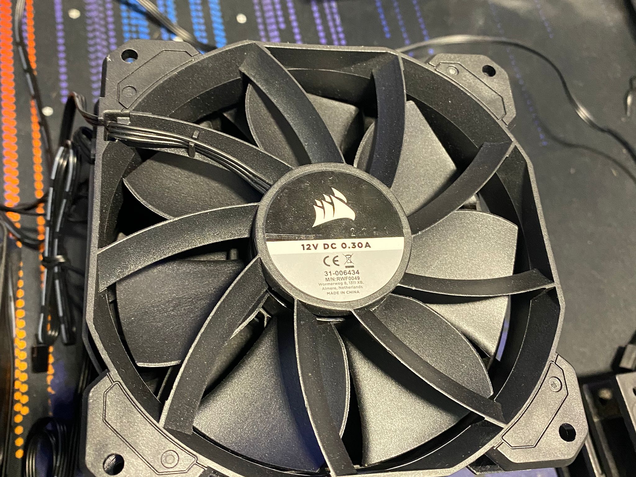6x Corsair SP120 Elite, 120mm Hydraulic Bearing Case Fan with CORSAIR AirGuide Technology