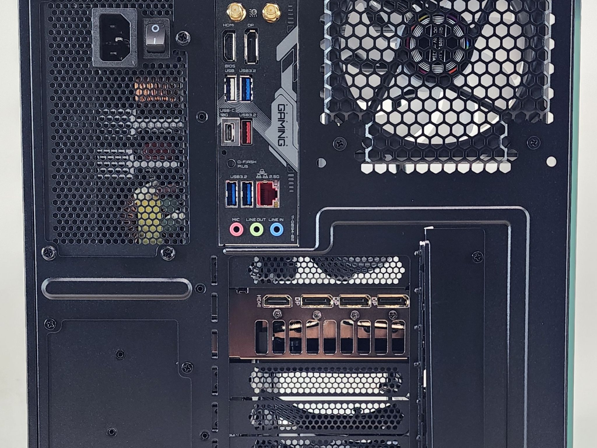 Gaming PC Ryzen 9 9900X 32GB RAM 1TB SSD RTX 5070 Ti 16GB Windows 11 Computer