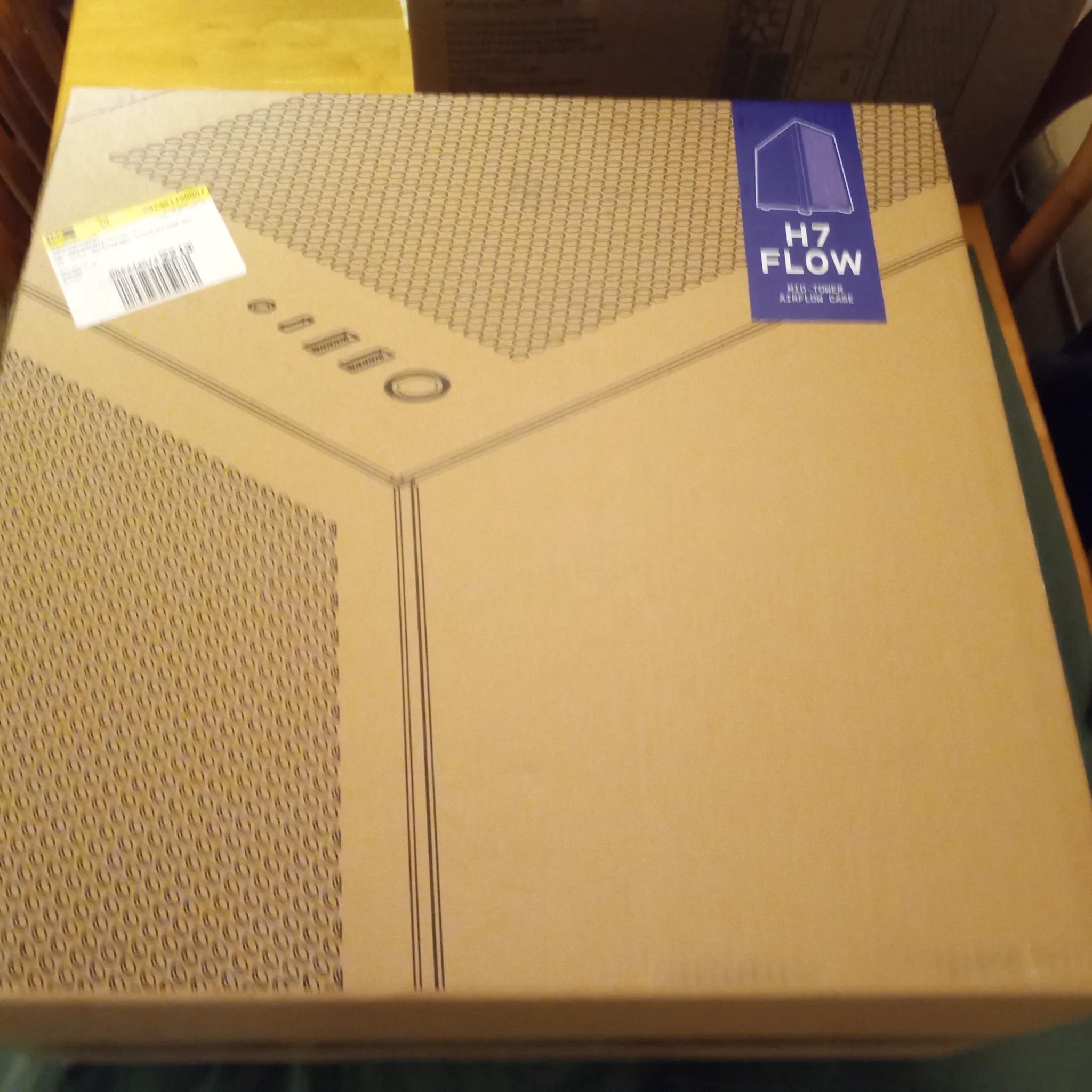 NZXT H7 Flow Like New Black and White Tempered Glass Toolless Six Fans installed Two splitters