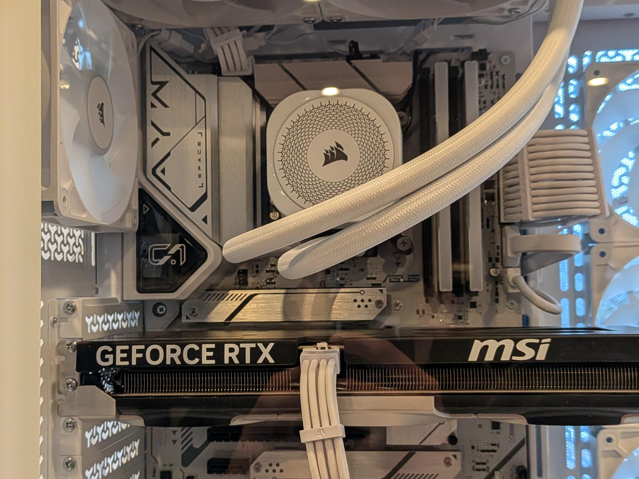 Pristine All-White Gaming PC | i7-14700K | RTX 5060 Ti | 32GB DDR5