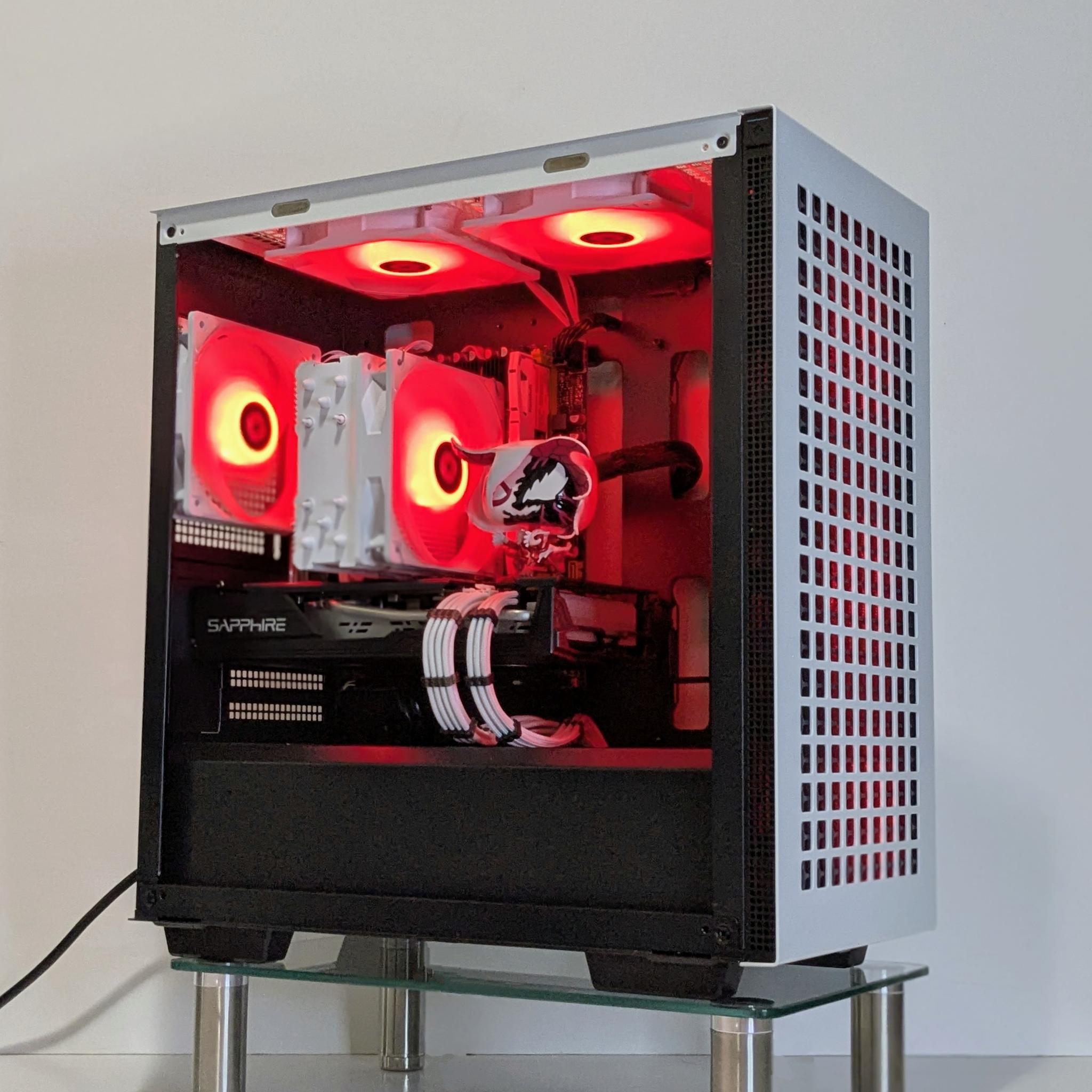 ⚪White Xeon🔥1080p Gaming PC⚪RX 5700XT⚪Intel E5-2680v3(12-c/24-t)⚪16GB DDR4⚪1TB NVMe SSD⚪️Windows 10