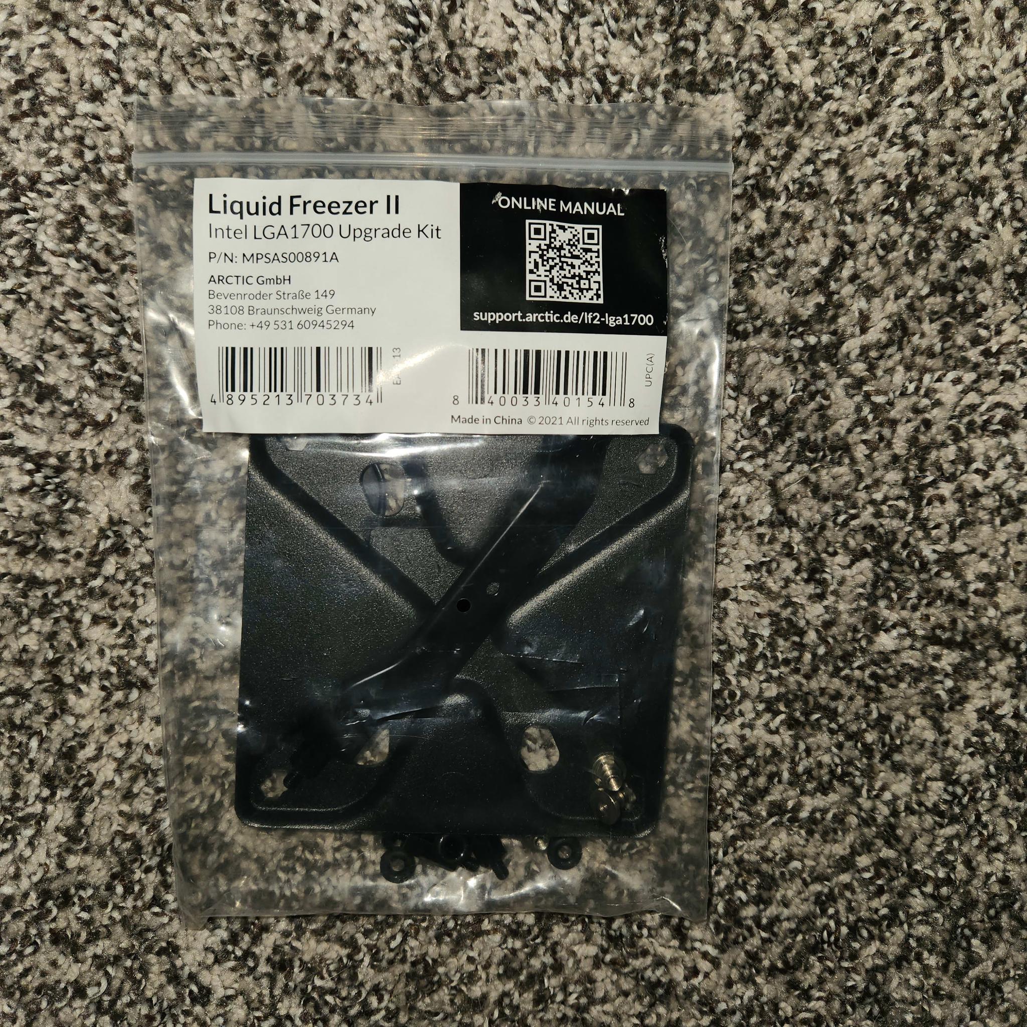 Arctic Liquid Freezer LGA 1700 mount kit.