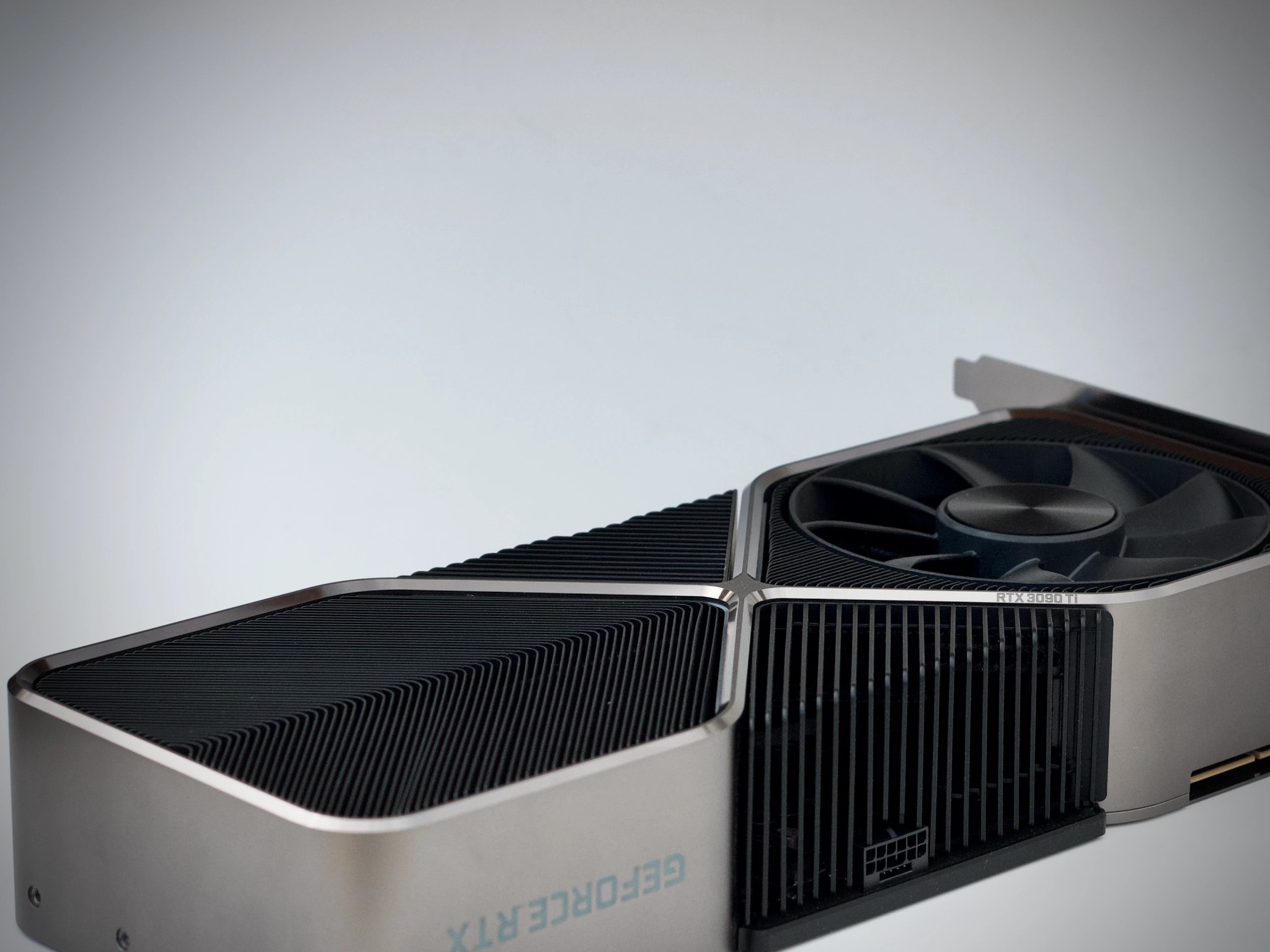 NVIDIA GeForce RTX 3090 Ti Founders Edition 24GB GDDR6X — Excellent Condition