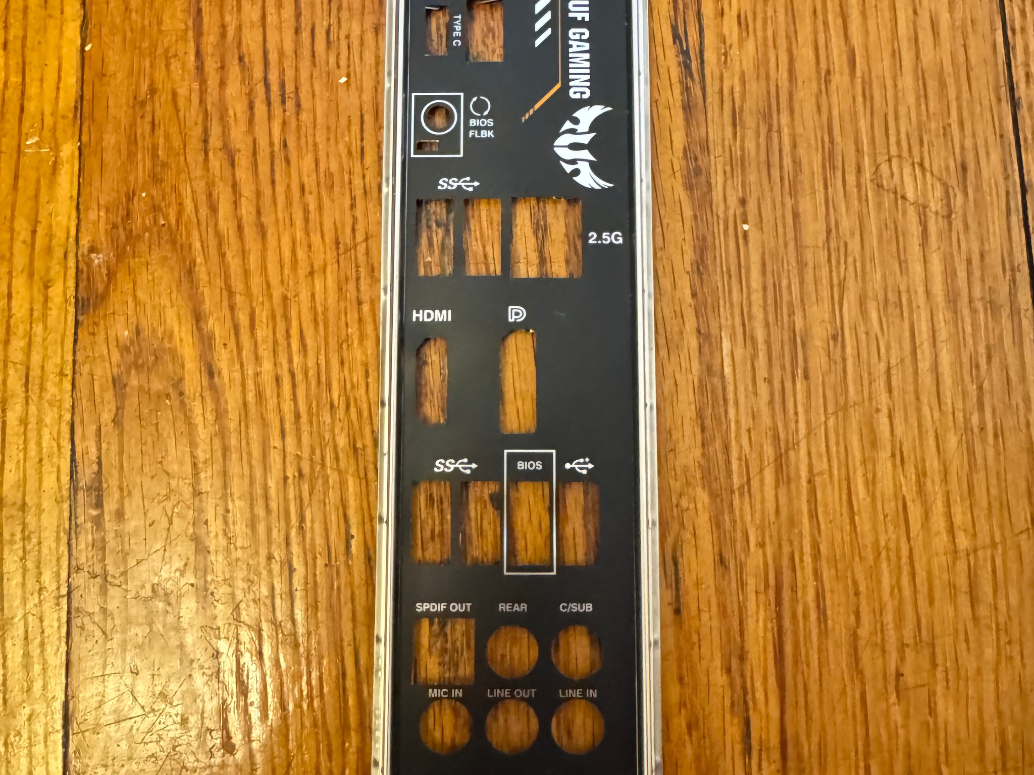 BUNDLE Asus TUF GAMING B550-PLUS | AMD Ryzen 5 5600x | Crucial Ballistix 16GB (2 x 8GB) DDR4 3200MHz