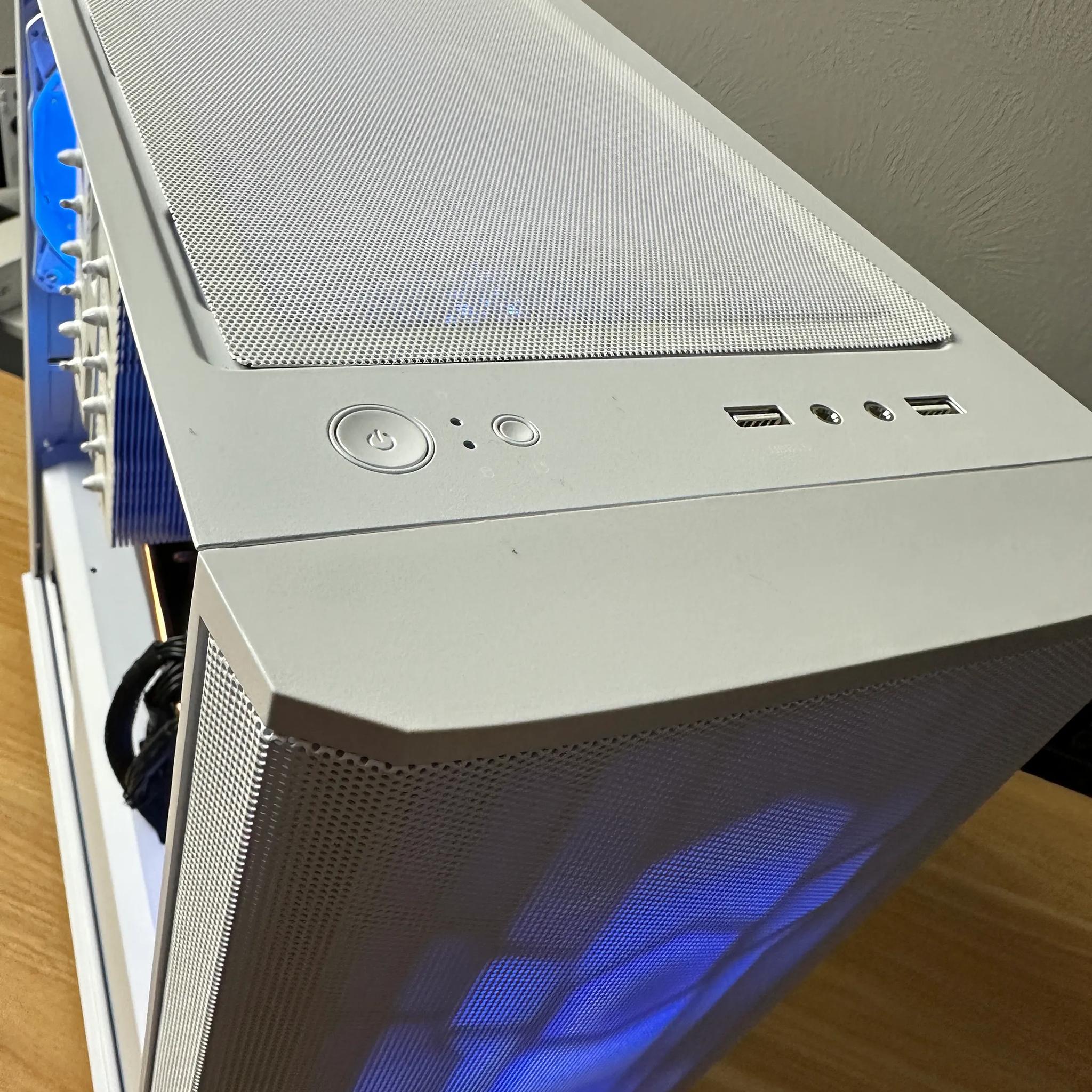 6700XT + Intel Core 12600KF + 32GB DDR5 RAM! Gaming + Streaming Custom Gaming PC in 1440p