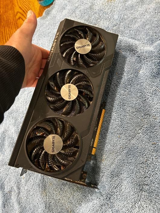 GIGABYTE WINDFORCE OC GeForce RTX 4070