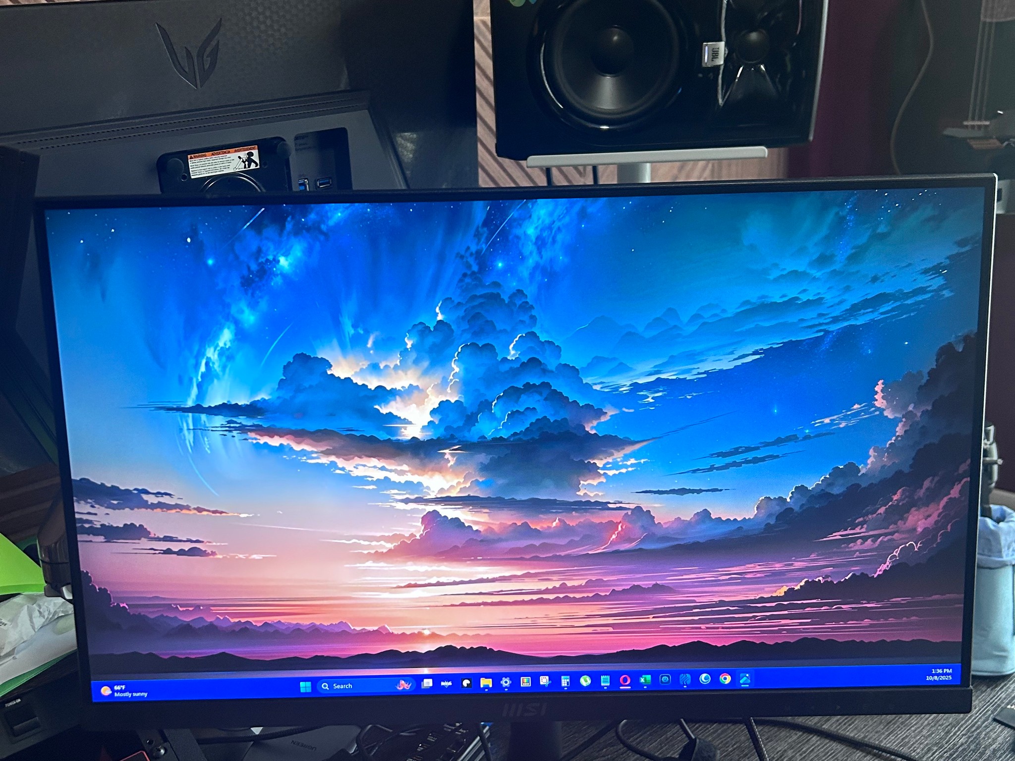 MSI 24” IPS FHD (1920 x 1080) Non-Glare with Super Narrow Bezel 100HZ 1ms 16:9
