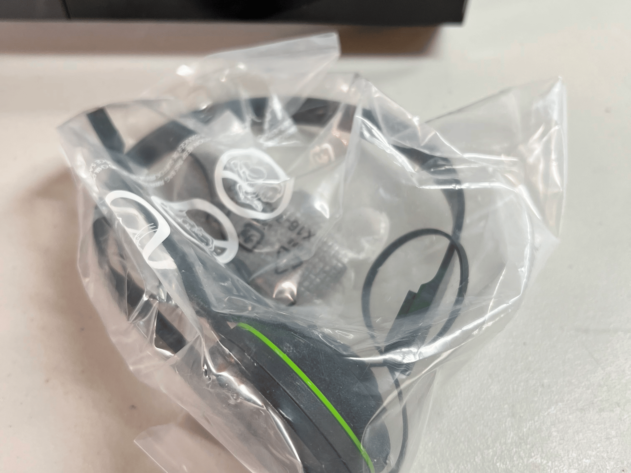 Microsoft Xbox One with Kinect 500GB Console Model 1540