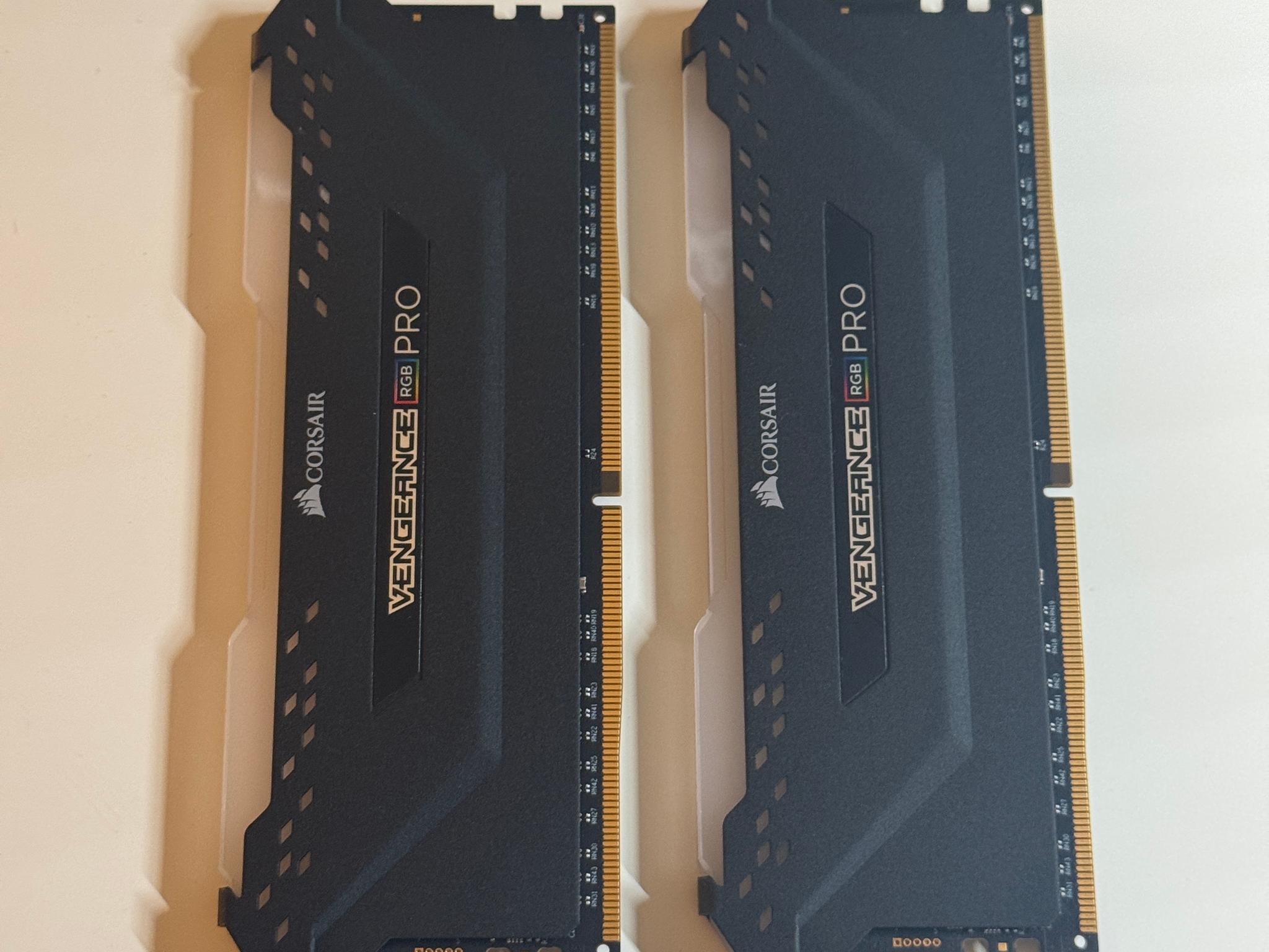 Corsair Vengeance RGB DDR4 32GB