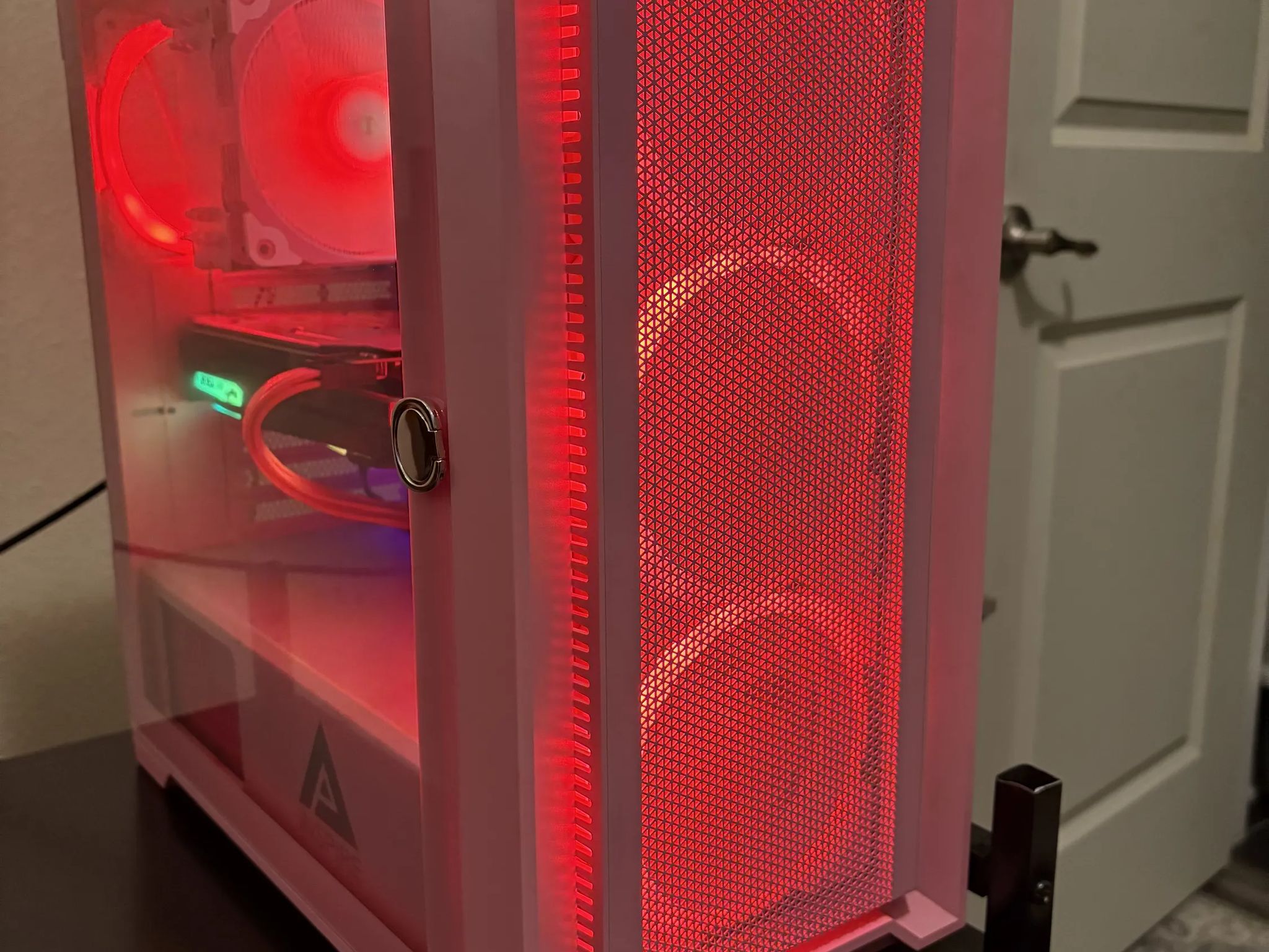 Perfect Pink Starter PC For Your Girlfriend | 2700X + 2060