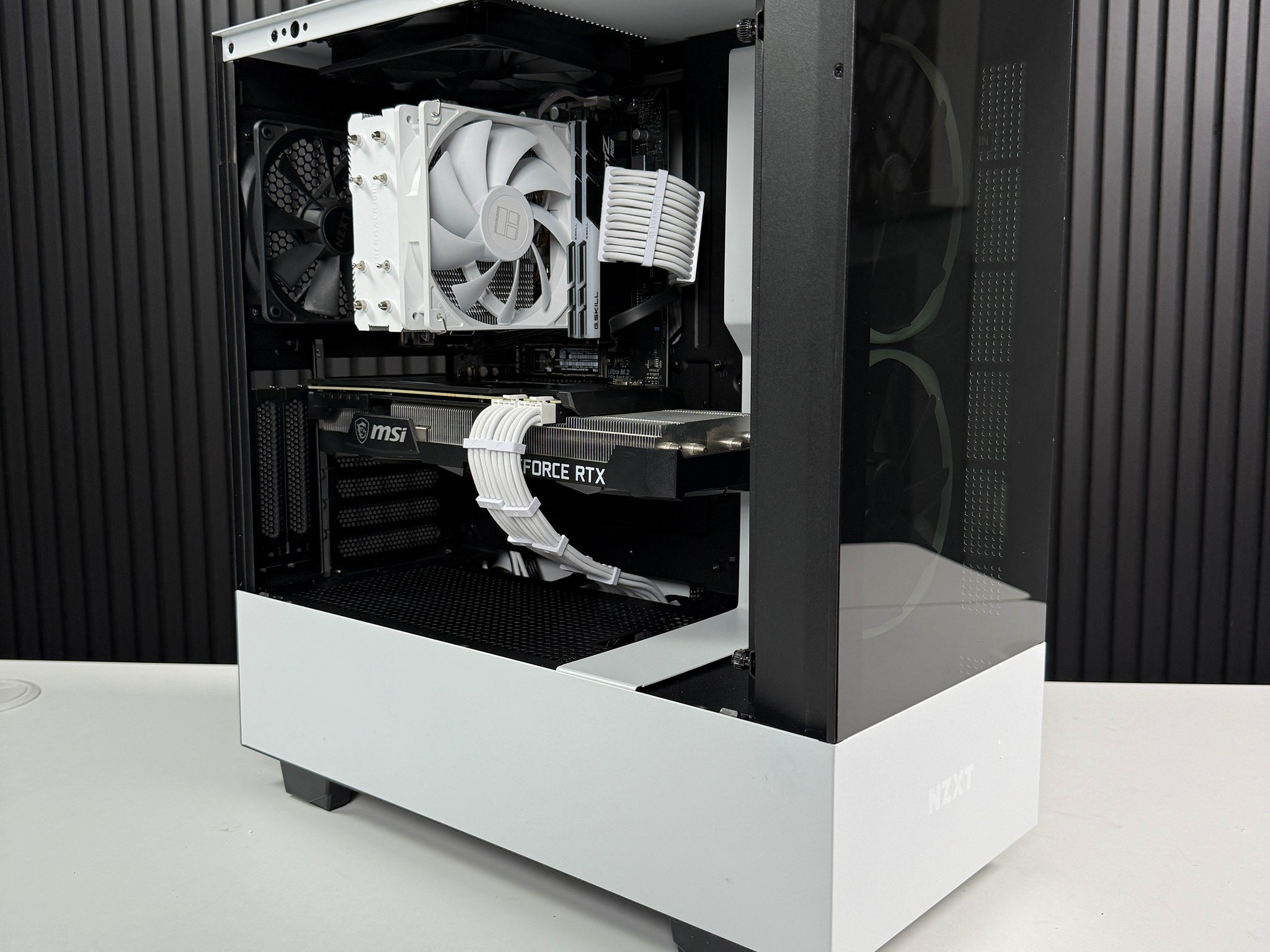 Clean 1440P Gaming PC (RYZEN 5, RTX 3070)