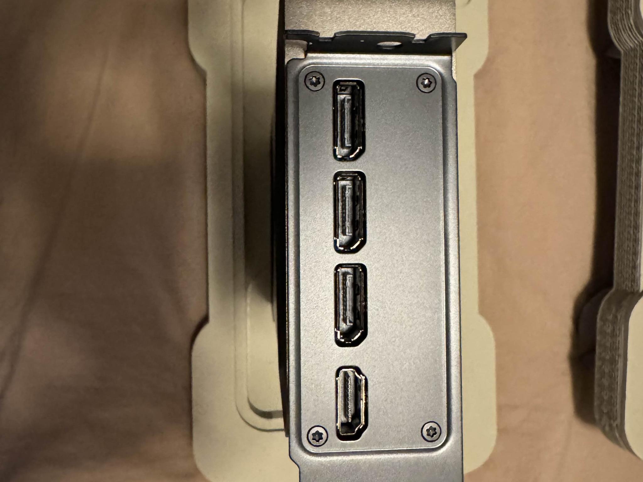 NVIDIA GeForce RTX 5080 Founders Edition