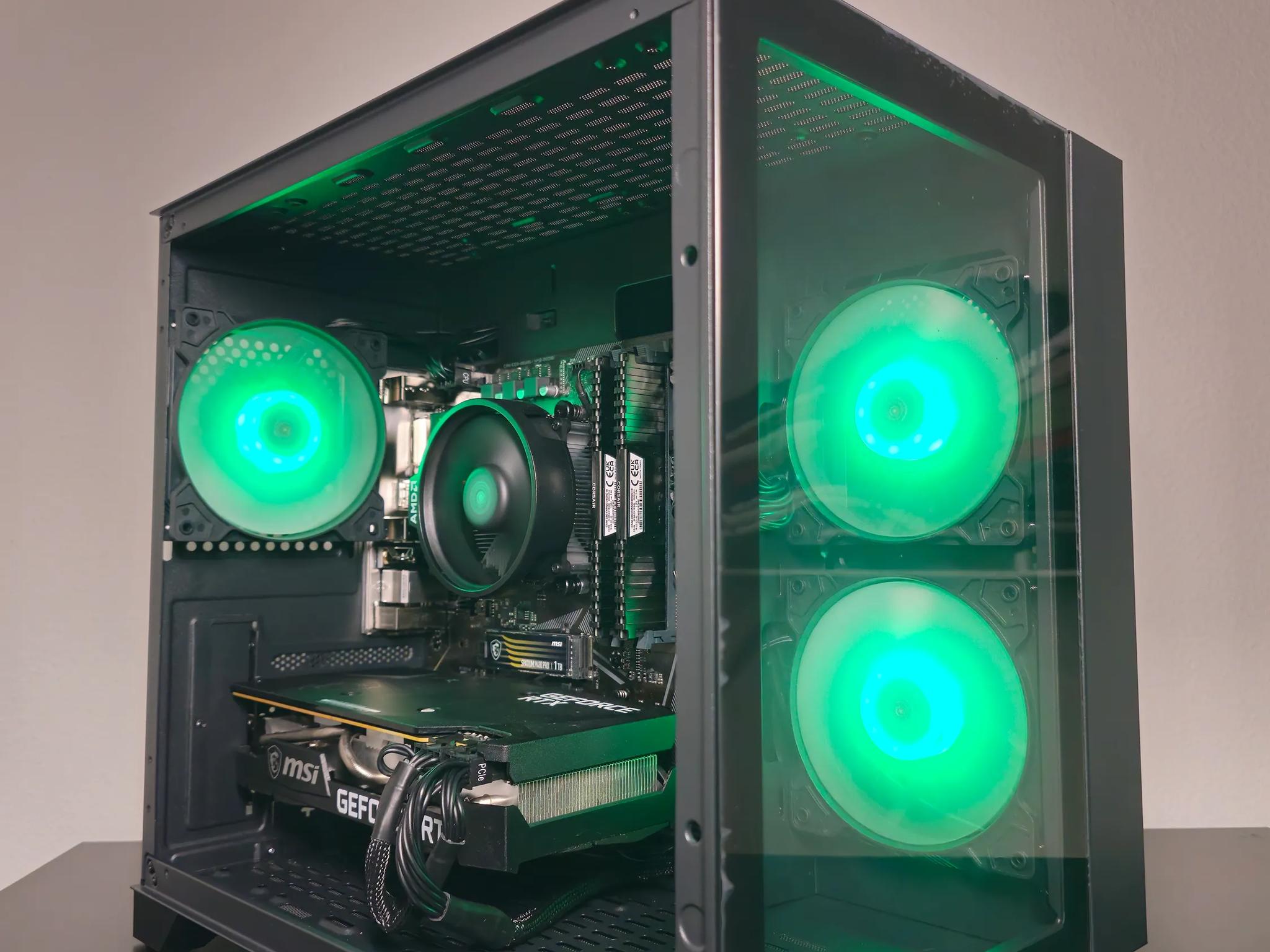 Nebula // RTX 3070 // Ryzen 5 5600x // 32GB DDR4 // 1TB GEN 4 NVME // WIFI + BT
