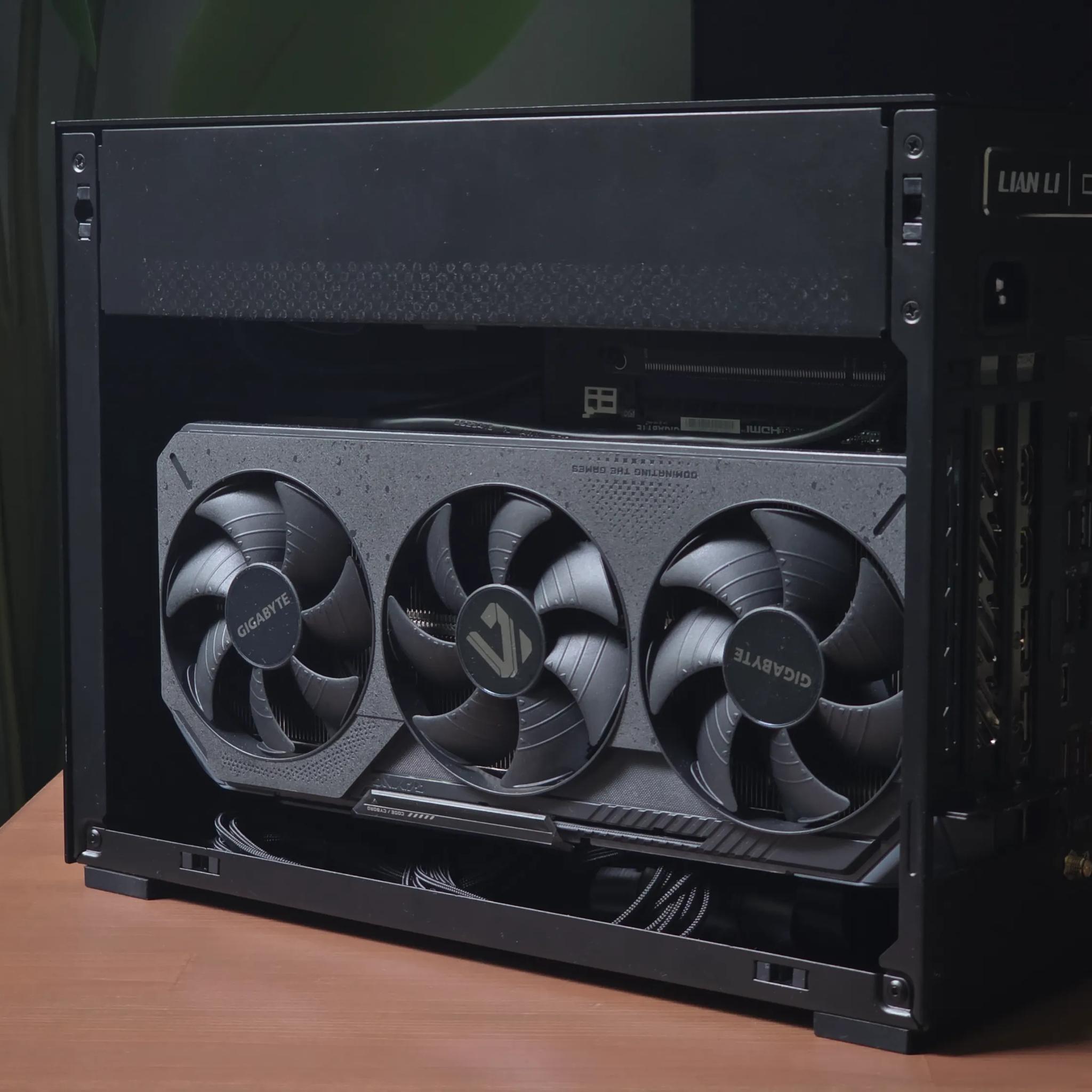 AMD Ryzen 7800X3D | RX 9070 XT 16GB | 32GB RAM | 2TB NVMe SSD | 11 Ltr Custom SFF Gaming PC
