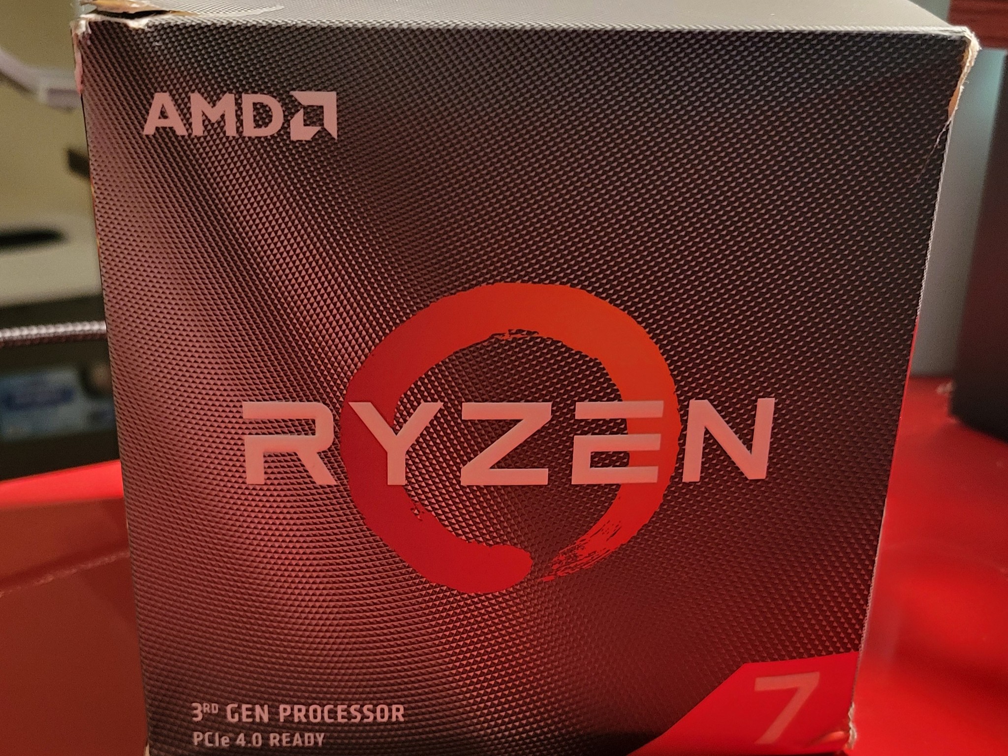 AMD Ryzen 3700X CPU includes Wraith cooler great condition/low use