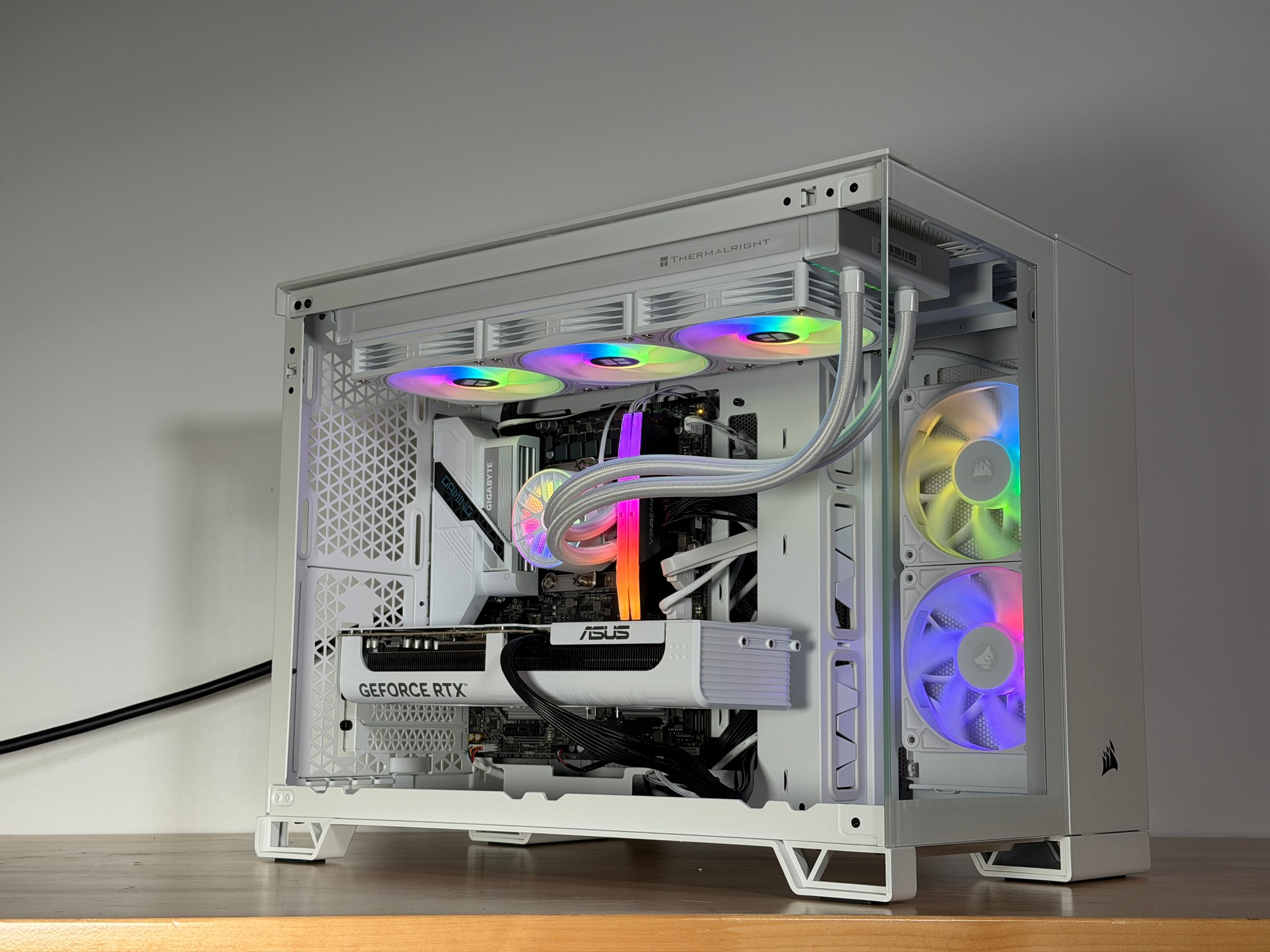 RTX 5070 Intel Core Ultra 7 265k Gaming PC