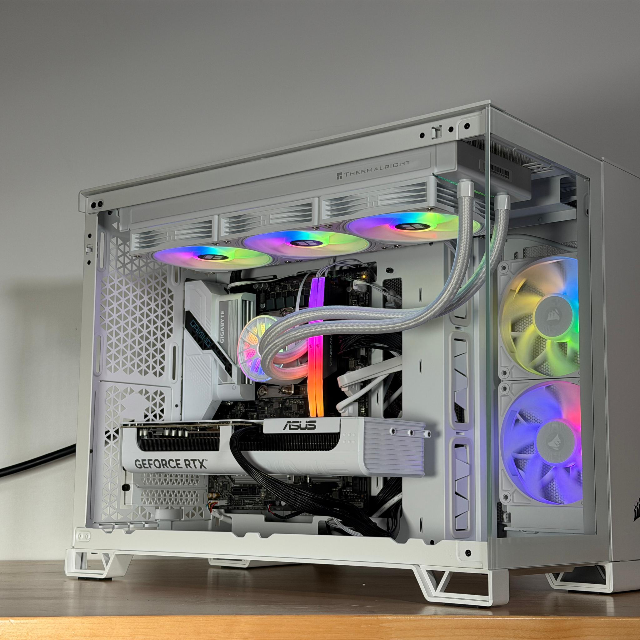 RTX 5070 Intel Core Ultra 7 265k Gaming PC