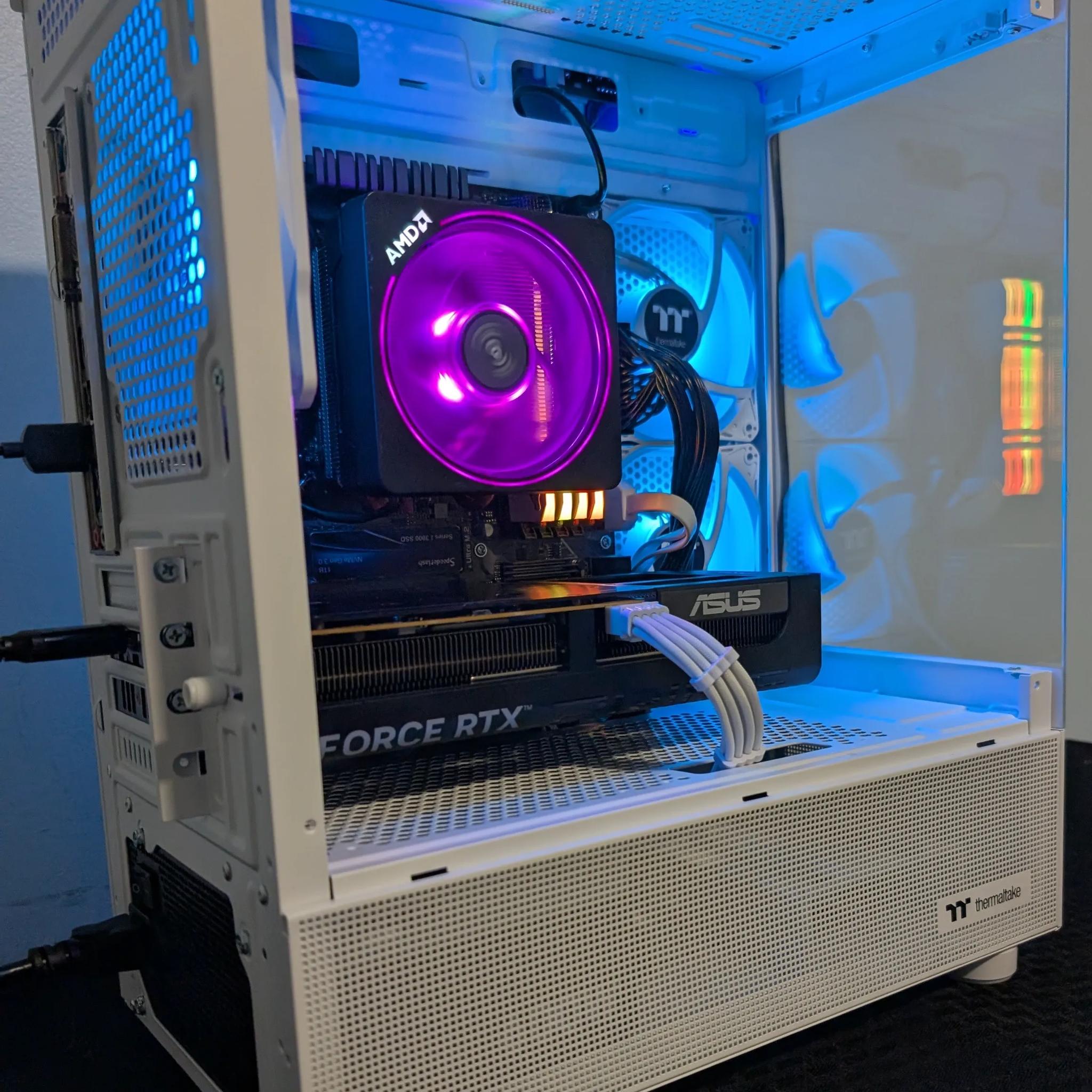 RTX 5060 - Ryzen 7 3700x - Compact Gaming PC