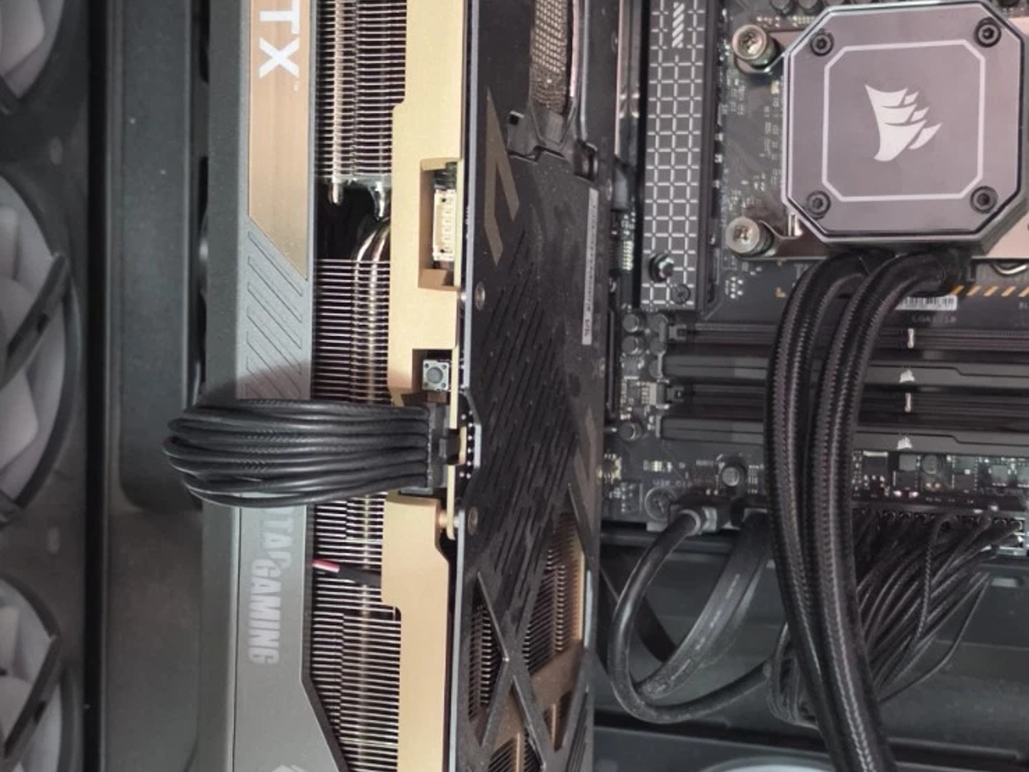 ZOTAC GAMING GeForce RTX 5090 SOLID OC