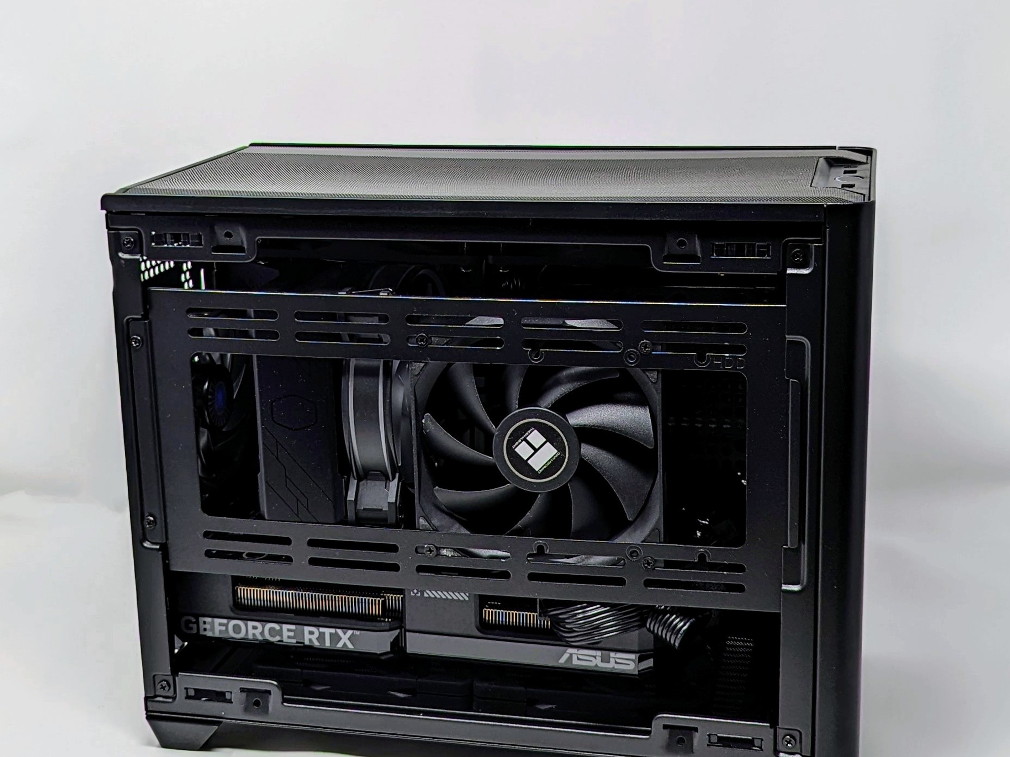 Minimalist Power ITX | RTX 4070 | Intel i5-12600K | 32gb RAM | 4TB Gen 4 NVMe SSD