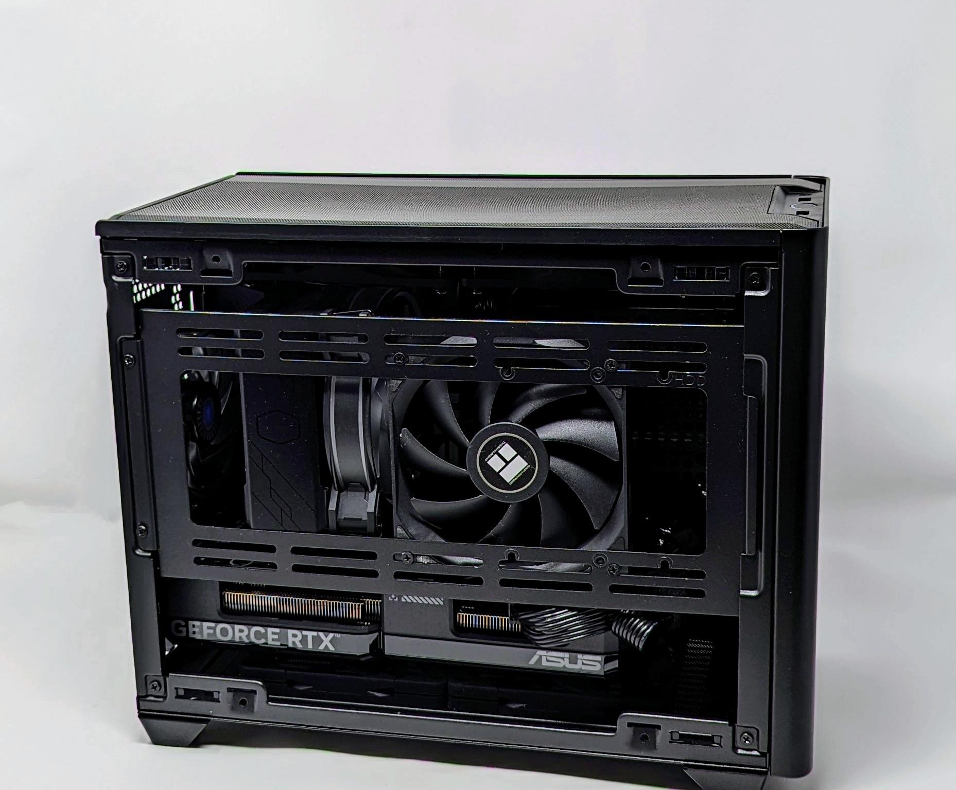 Minimalist Power ITX | RTX 4070 | Intel i5-12600K | 32gb RAM | 4TB Gen 4 NVMe SSD