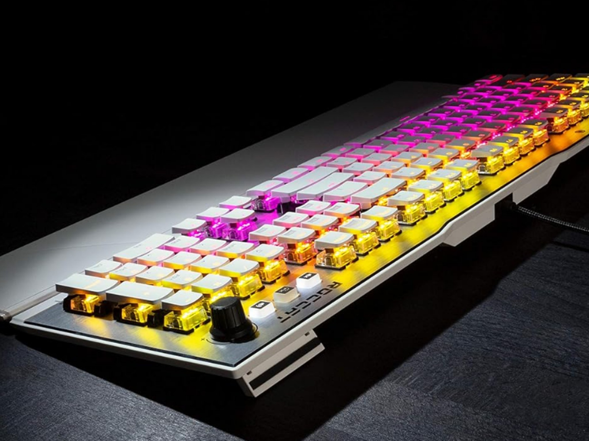 BNIB ROCCAT Vulcan 122 Full-size Mechanical PC Gaming Keyboard- Tactile Titan Switch (Arctic White)