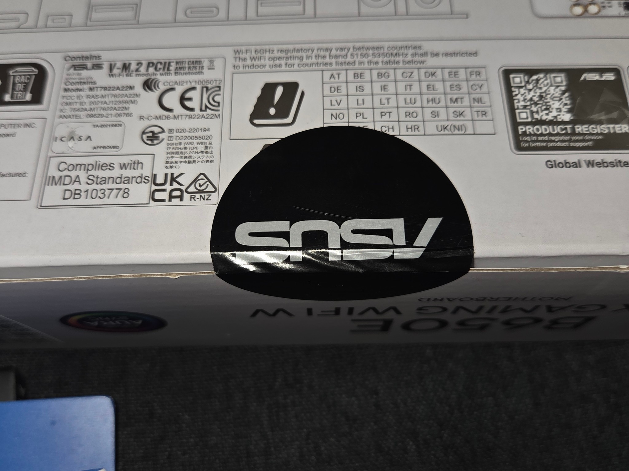 ASUS B650E Max Gaming WiFi W, 1TB Samsung 990 EVO Plus, Team Group 16GB DDR5 Set White