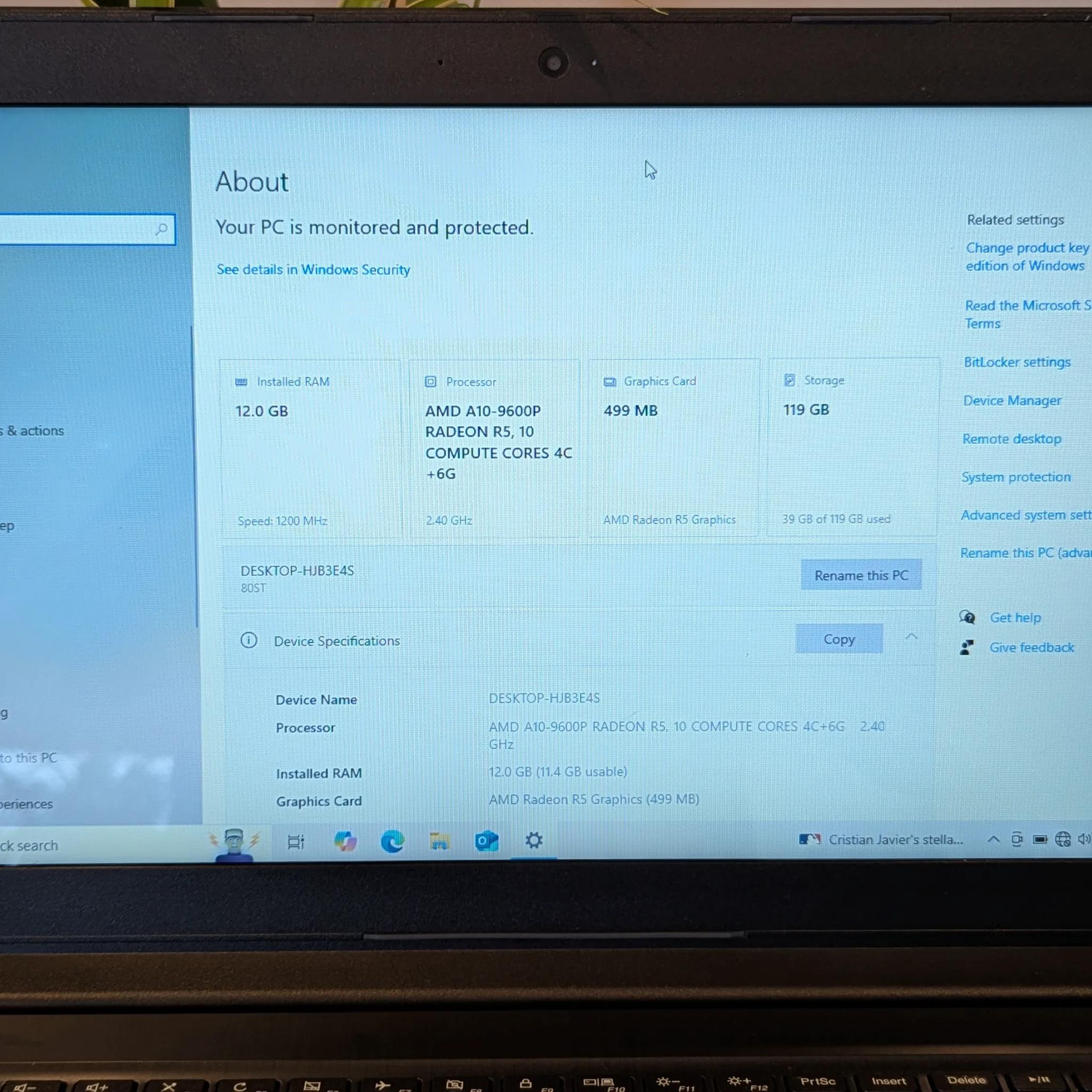Lenovo 310 - AMD A10 9600p 12GB RAM - 128GB SSD Laptop 15.6 inch 15abr