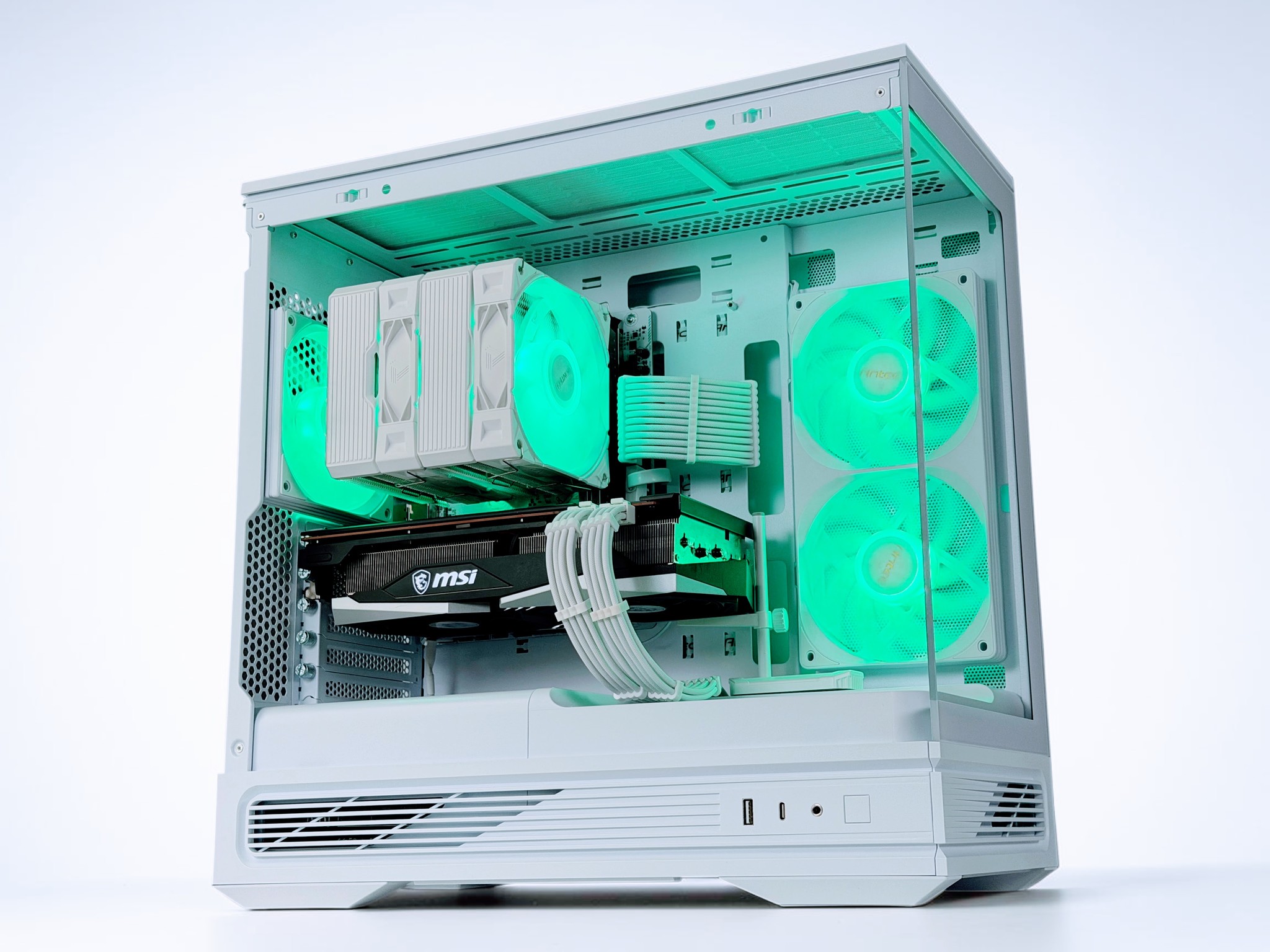 🤍🧊 Iceberg🤍🧊-Gaming PC❄️AMD RX 6700 XT 12GB❄️ AMD Ryzen 5 5500❄️16GB DDR4 RAM❄️1 TB SSD