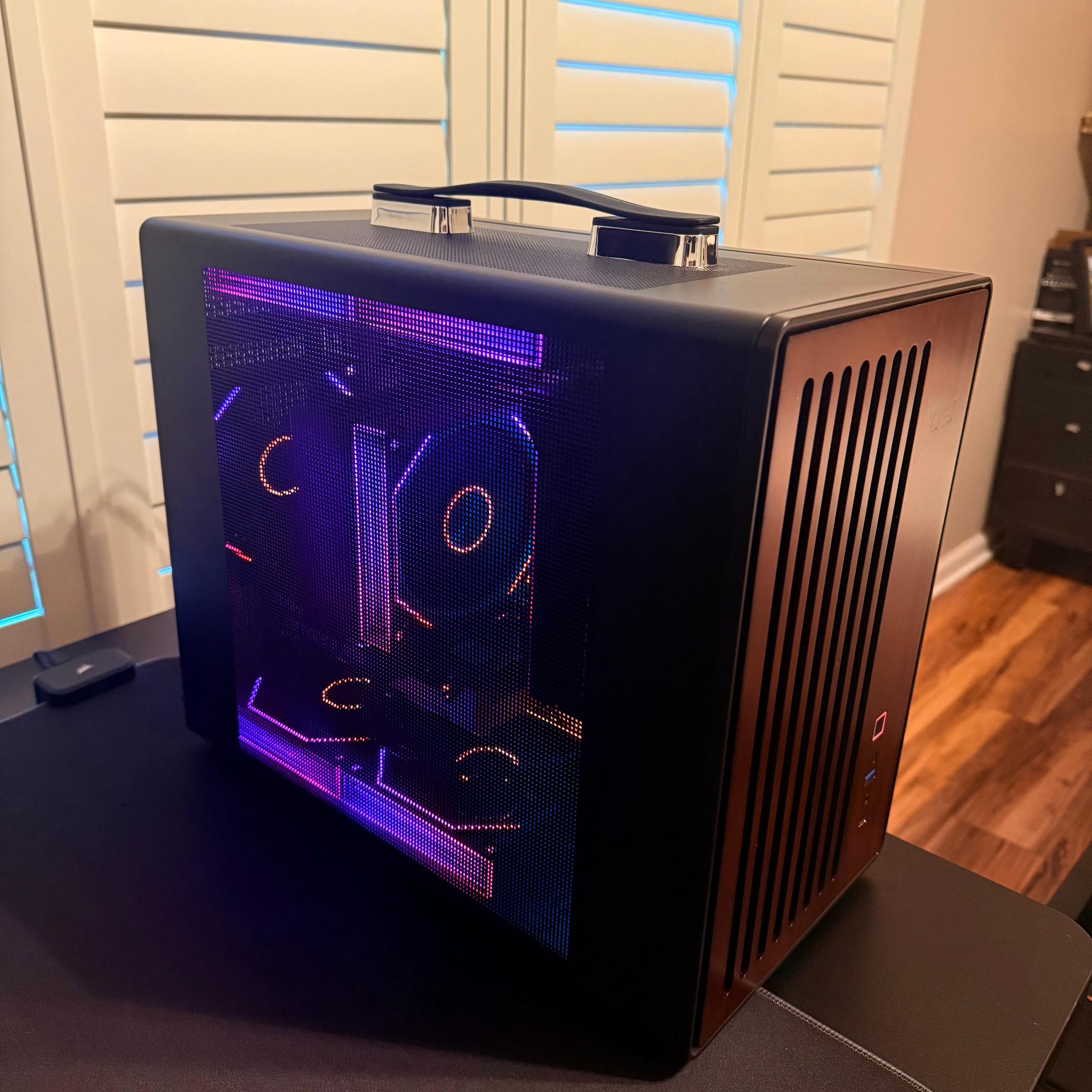 Portable Mini Gaming PC — RTX 5060 | Ryzen 5 7600X | 16GB DDR5 | 1TB M.2 NVMe