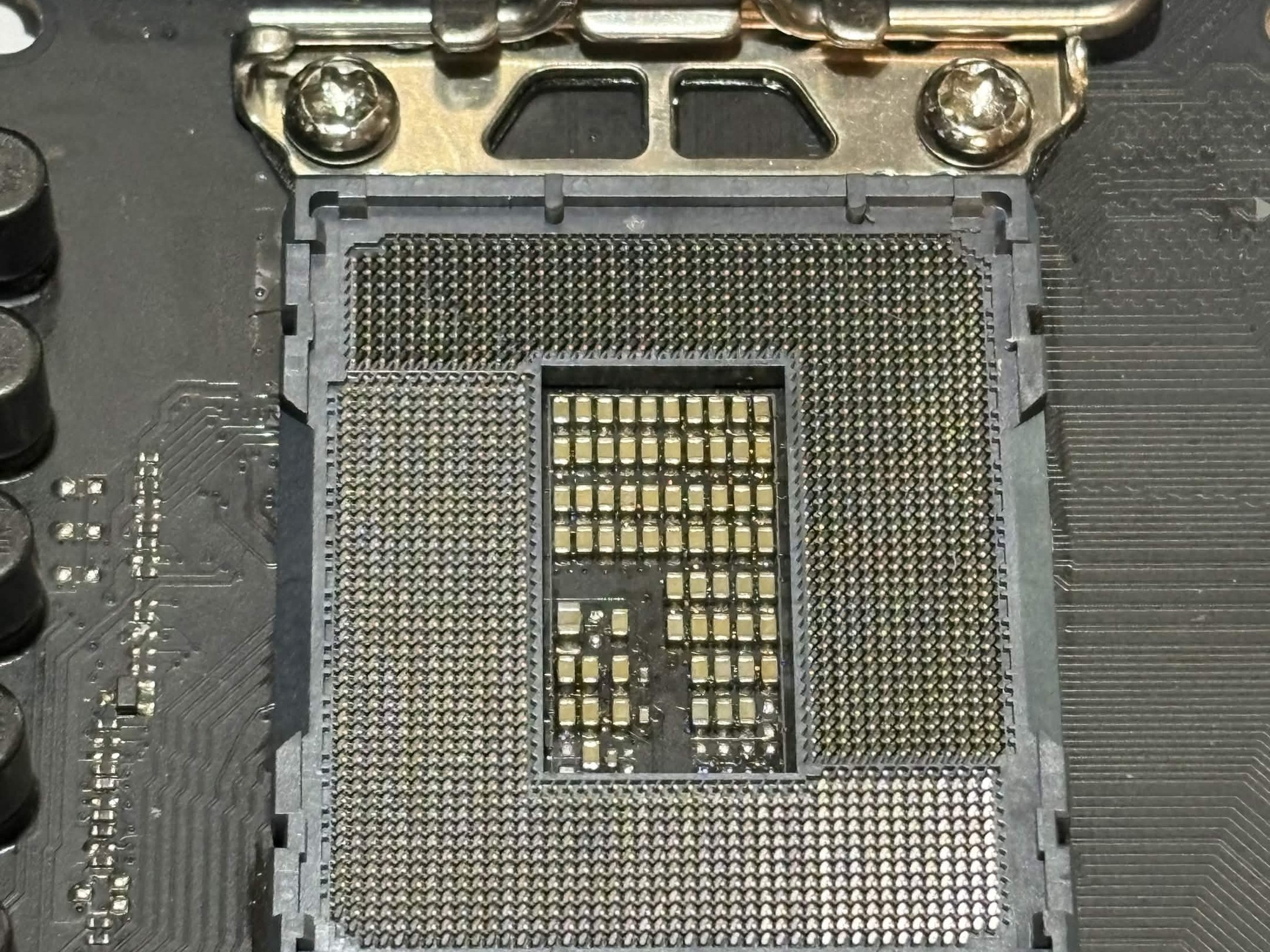 ASUS TUF Gaming Z790-Plus WiFi D4 LGA1700 ATX Motherboard | DDR4 | PCIe 5.0 | Fully Tested