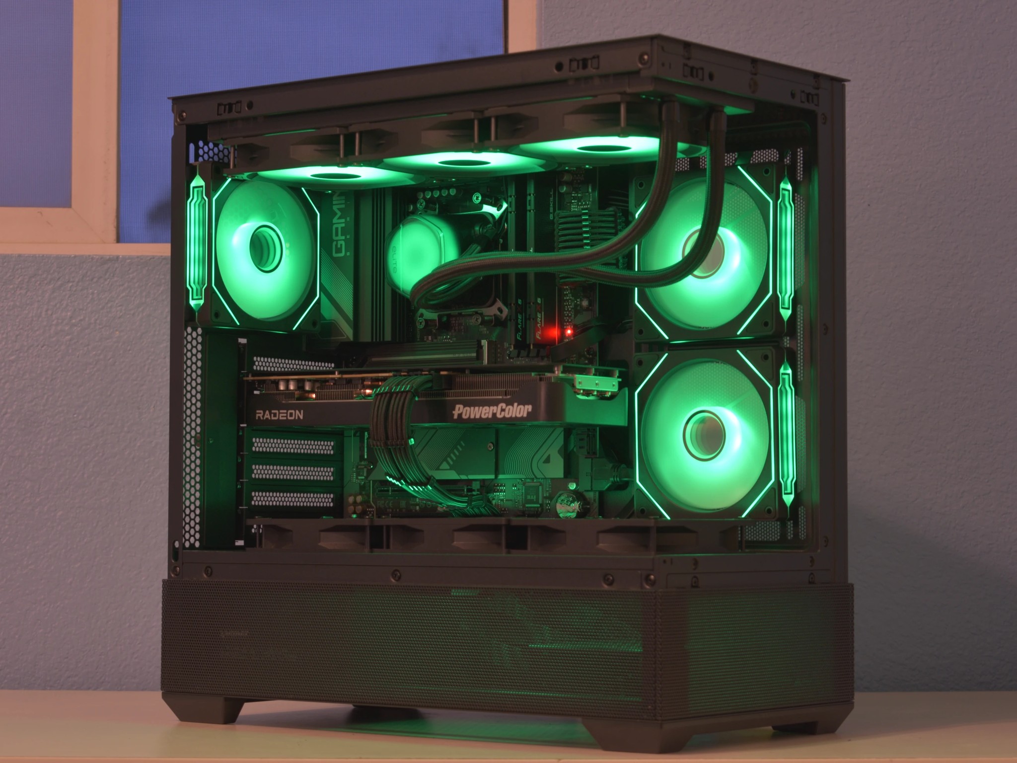 🚀Performance Gamer🚀 Ryzen 7 9700X | AMD RX 9070XT 16GB | 32GB DDR5 | 2TB nVME SSD | White RGB+Wifi