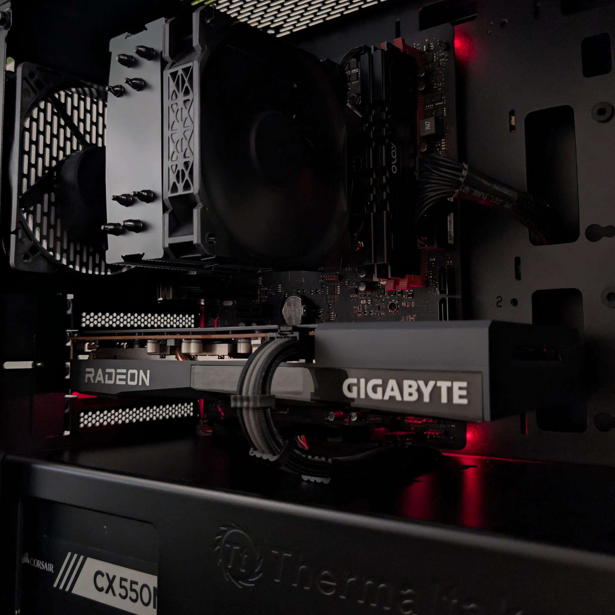 🏮 Ryzen 7 + RX 6650XT (≈ RTX 2080) Gaming PC with 1TB Storage