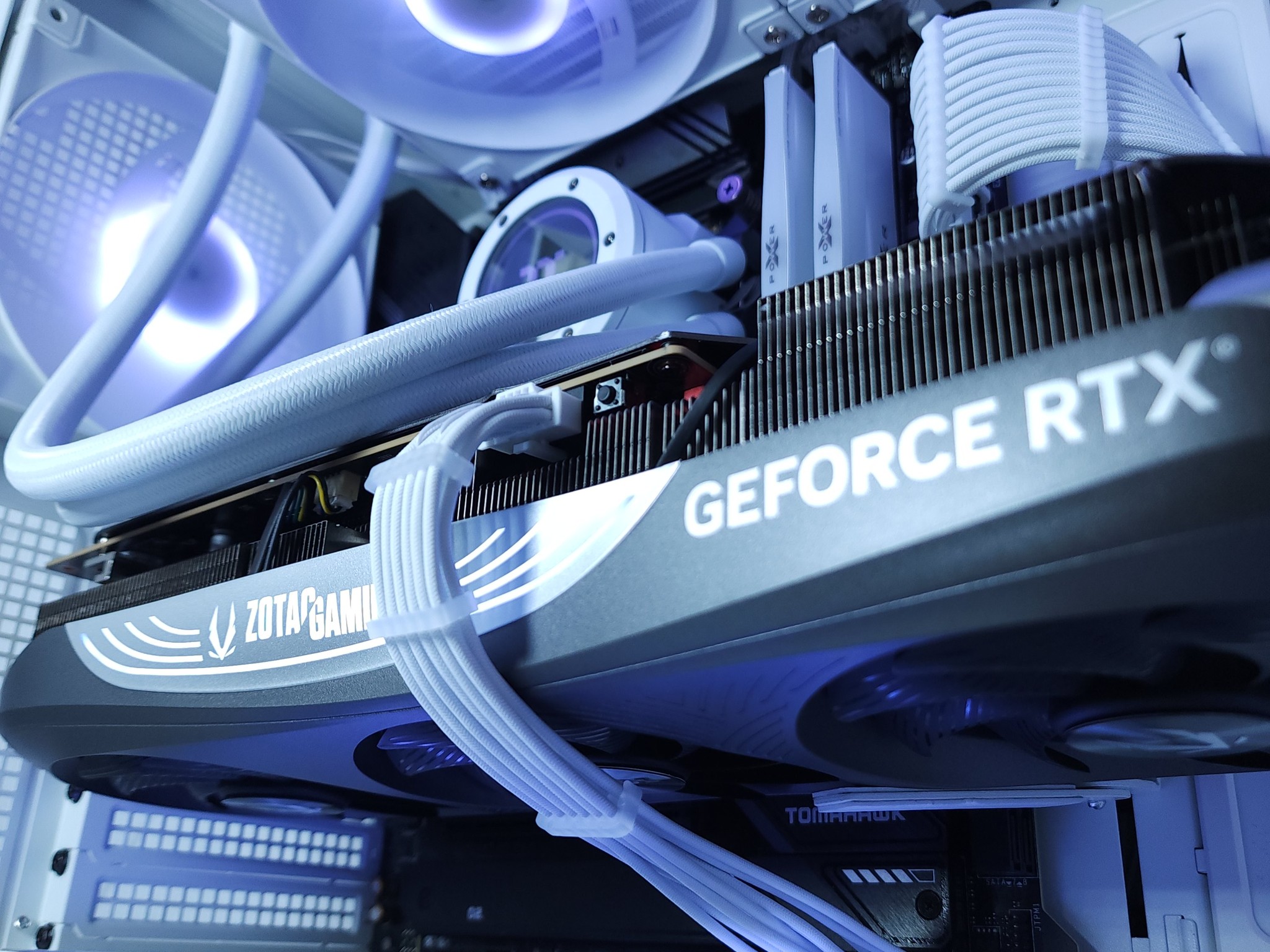 🤍RTX 4080●Core i7 12700KF●1440p/4K Gaming Computer