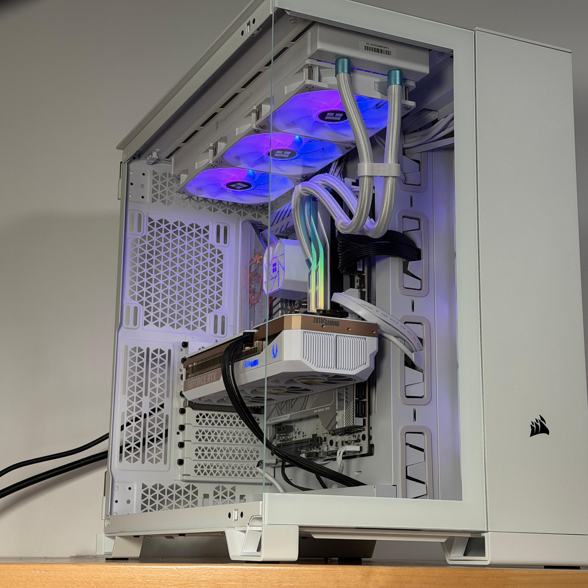 RTX 5070ti Intel Core Ultra 7 265kf All White Gaming PC