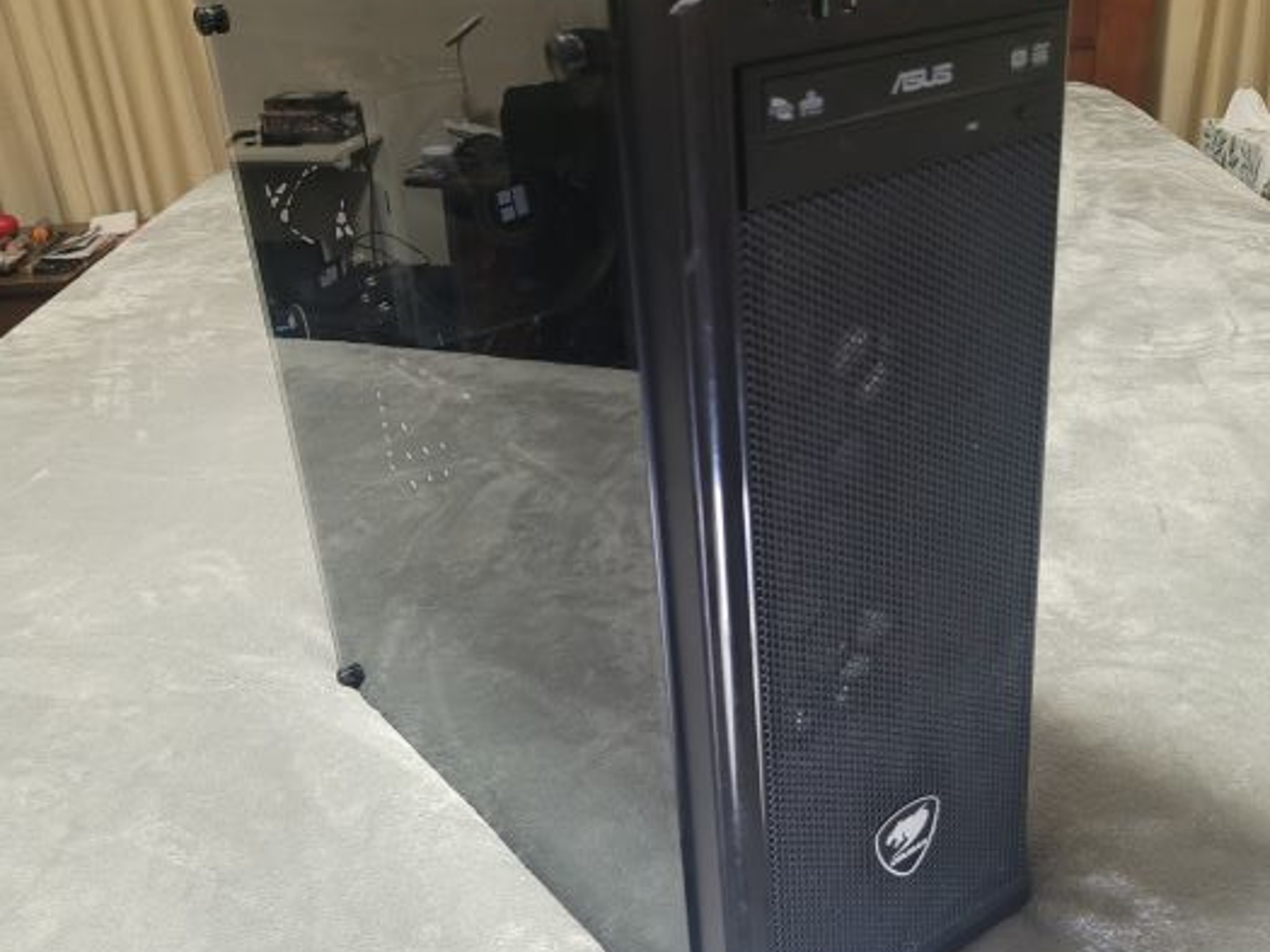 Mid level gaming PC. Great for a starter and runs beautifully. Clean, well maintained like new cond.
