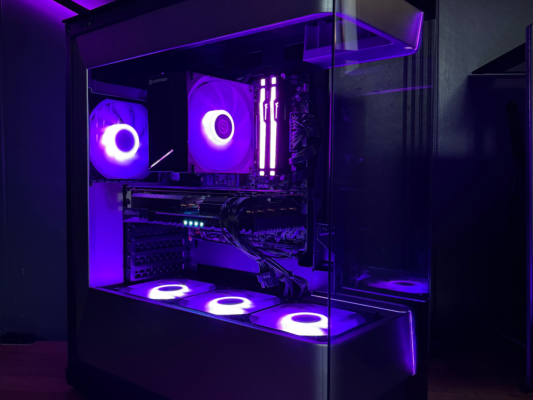 🚀PC | Ryzen 7 8700F, RX 7700 16GB, 16GB(2x8GB) DDR5, 1TB Gen4 SSD, 850W 80+ Gold