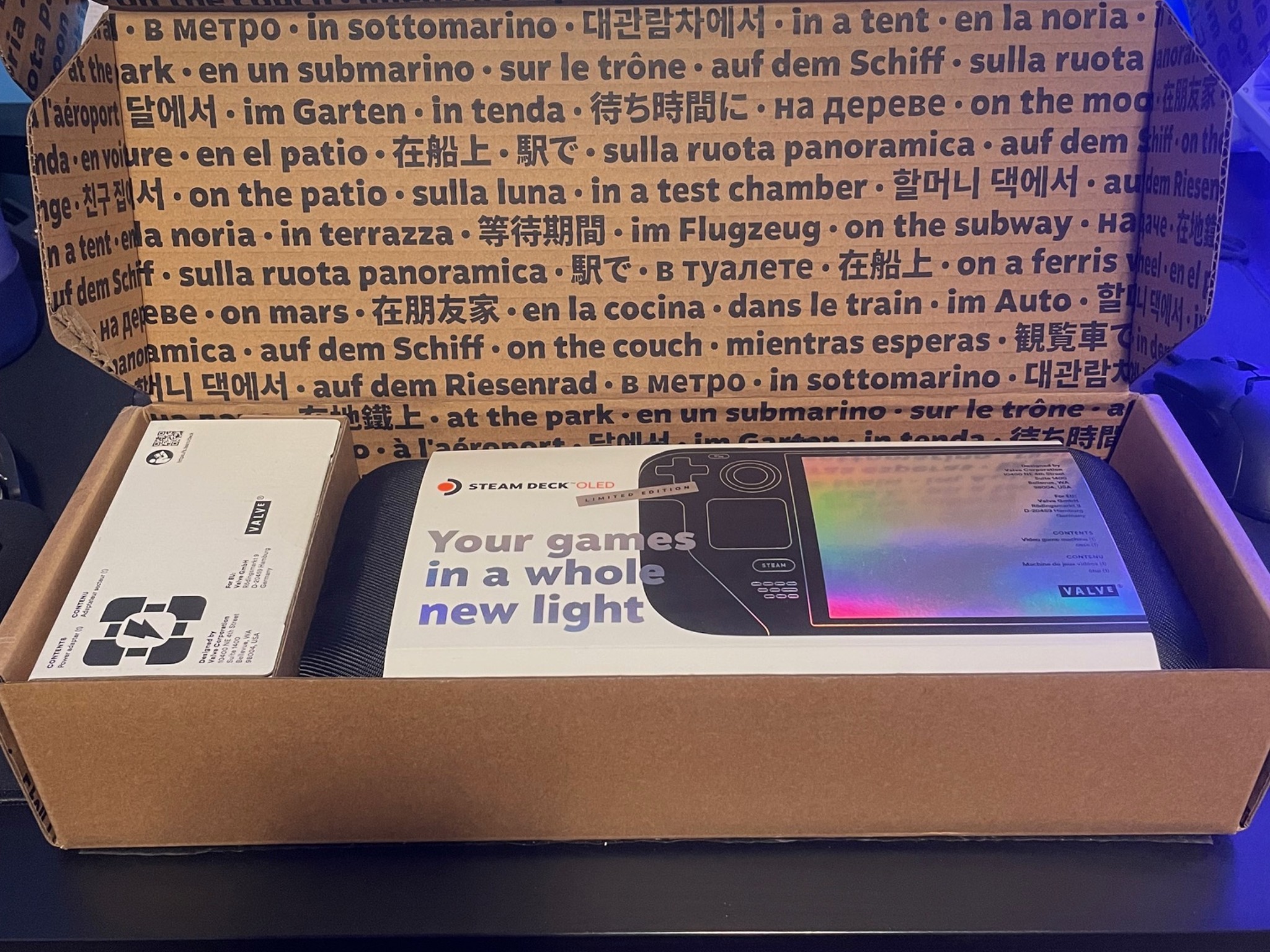 Steam Deck Limited Edition Transparent OLED 1TB