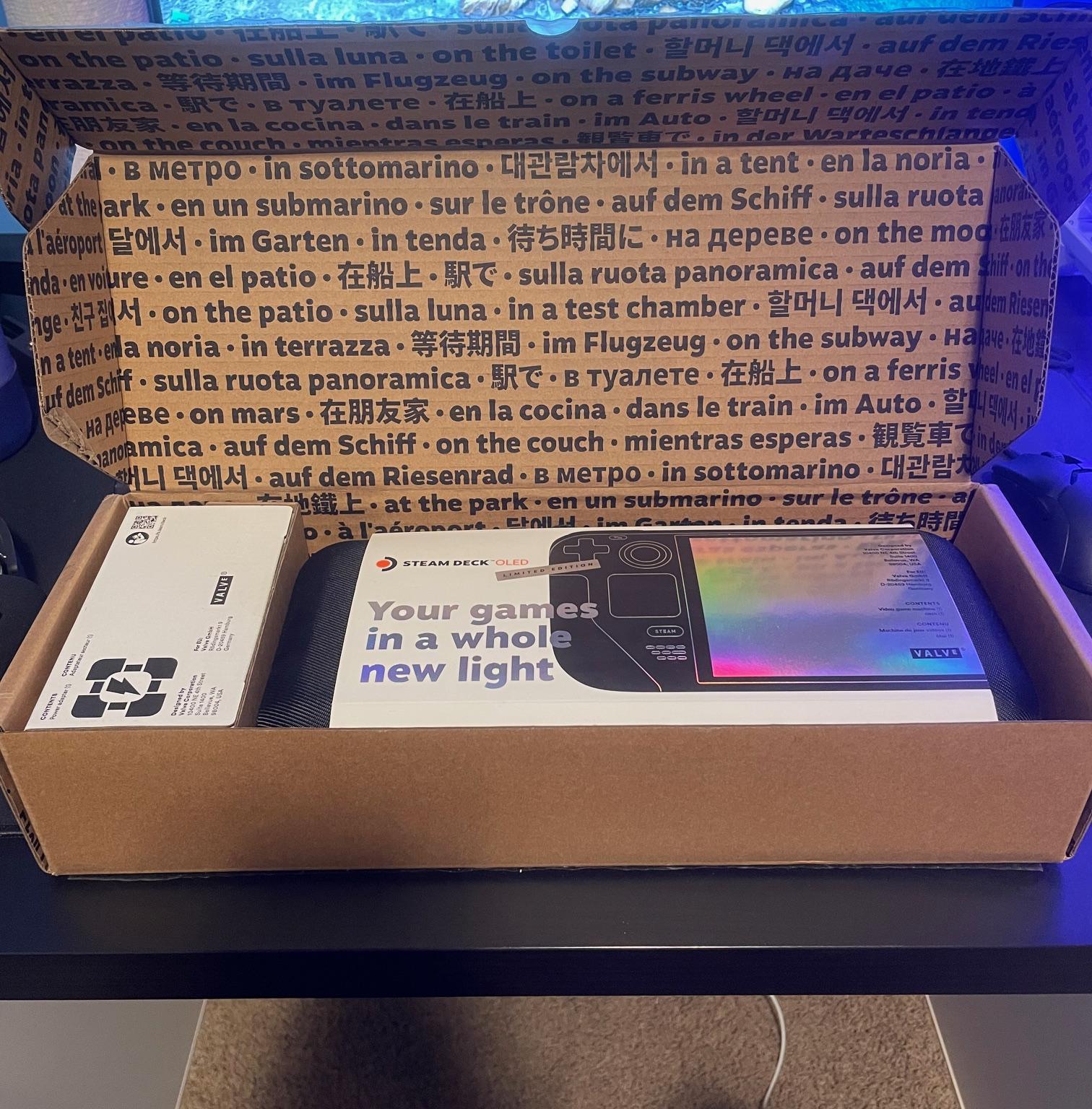 Steam Deck Limited Edition Transparent OLED 1TB