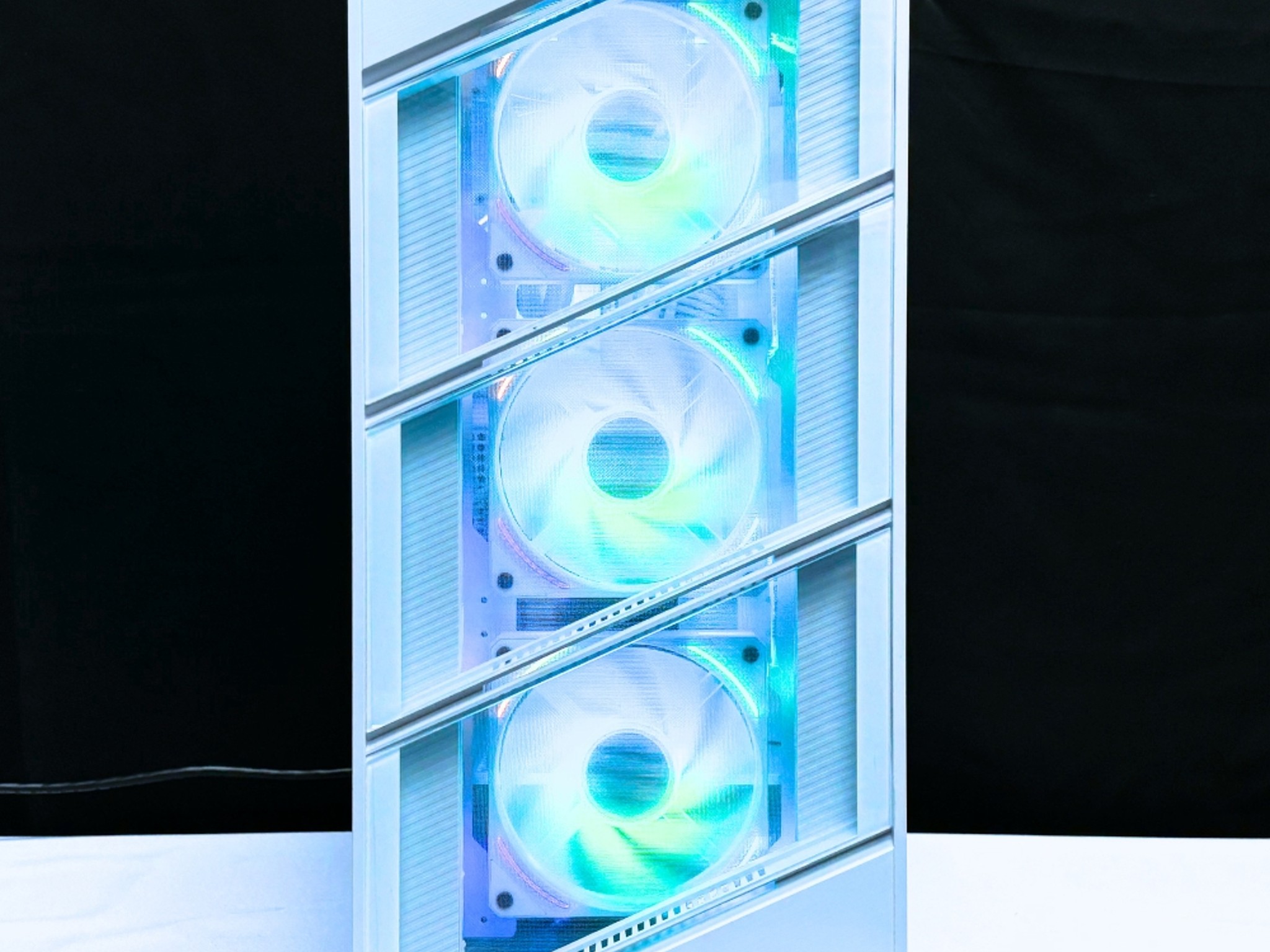 NextGen Seraphinx White i7-13700KF 5.4GHz,Radeon RX 6750 12GB, 1TB NVME SSD, 32GB RGB DDR5